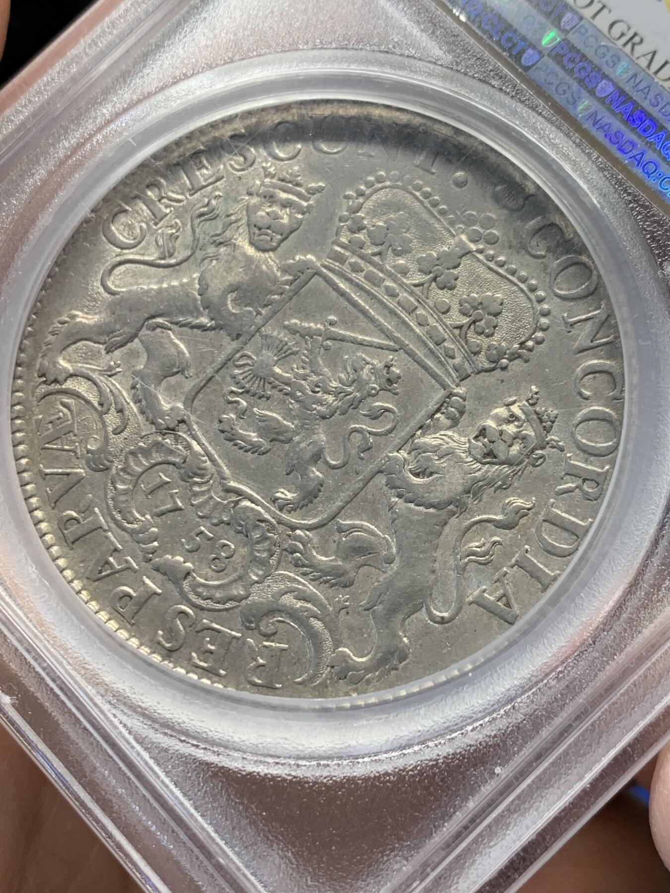《竞宝斋》第366场 周日，周一 2场连拍 （全场包邮） PCGS AUD 荷兰1758年乌特勒支省1杜卡特大马剑银币，打制精美，缰绳等细节清晰可见，没有明显擦丝，加厚盒。