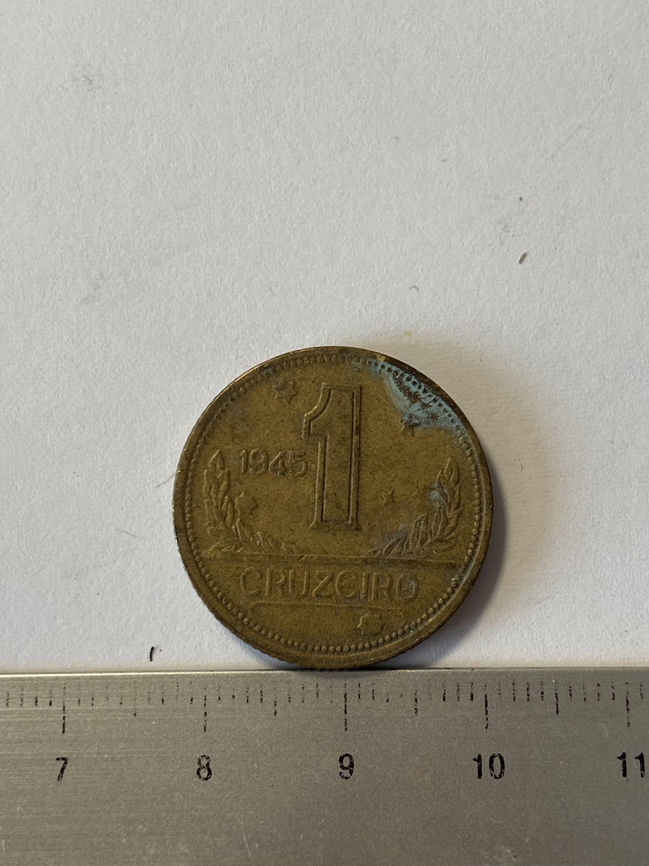 世界各国流通币纪念币等，第三期 1945年巴西1克鲁塞罗，旧品，背面浮雕巴西地图