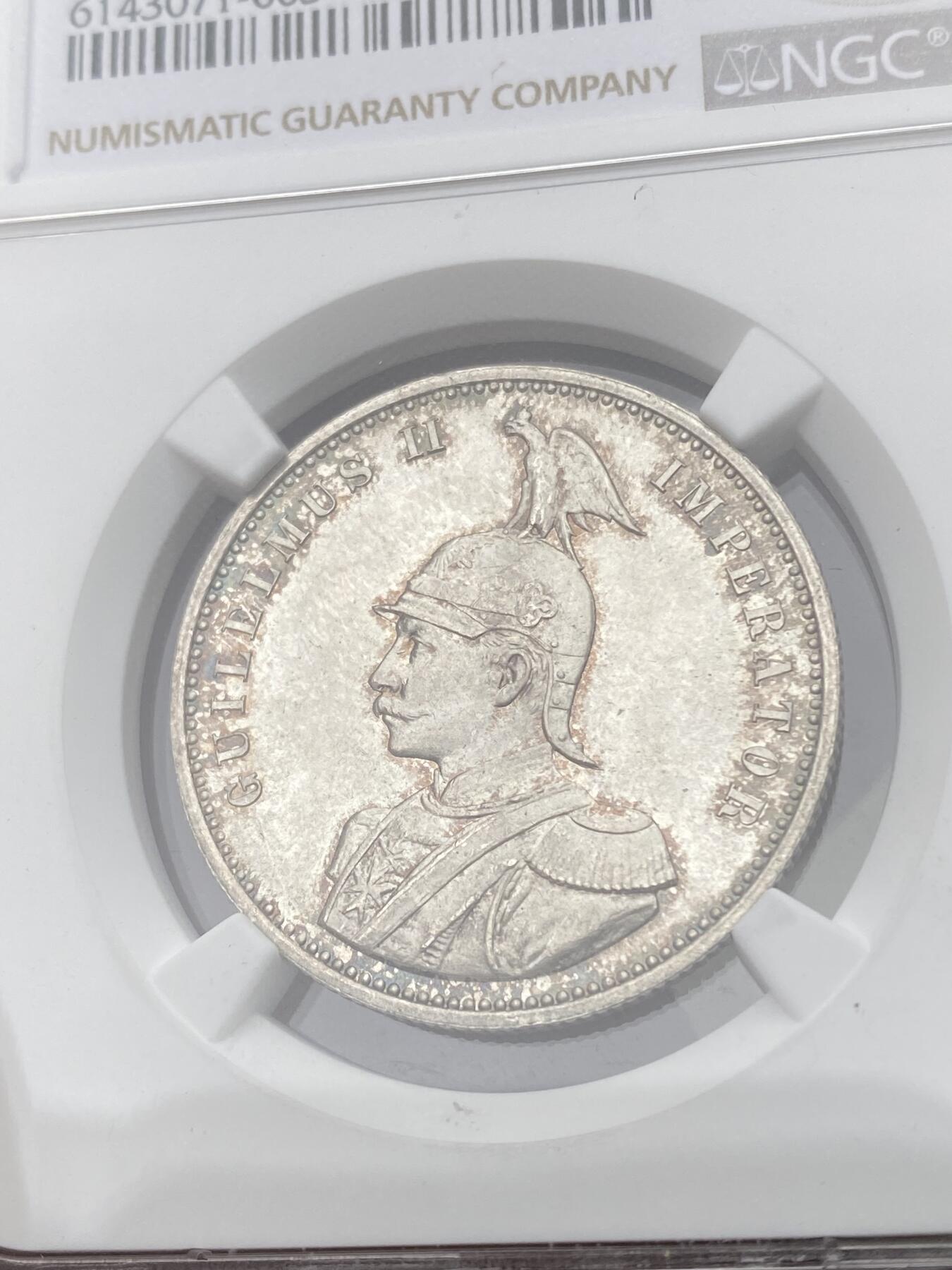 万国钱币拍卖第044期 NGC MS66 1890年德属东非威廉二世军装1卢比 原味环五彩顶级GEM品质 天花板级别品相 难度和UNC不是一个级别 一枚永不换藏 HA同分的1891成交价3w+