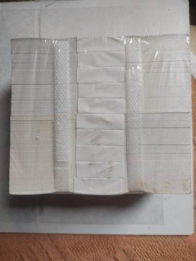 纸币专场 8001 1捆。