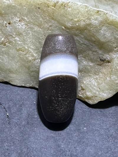 药师玛瑙风化纹随形桶珠一个 - 药师玛瑙风化纹随形桶珠一个