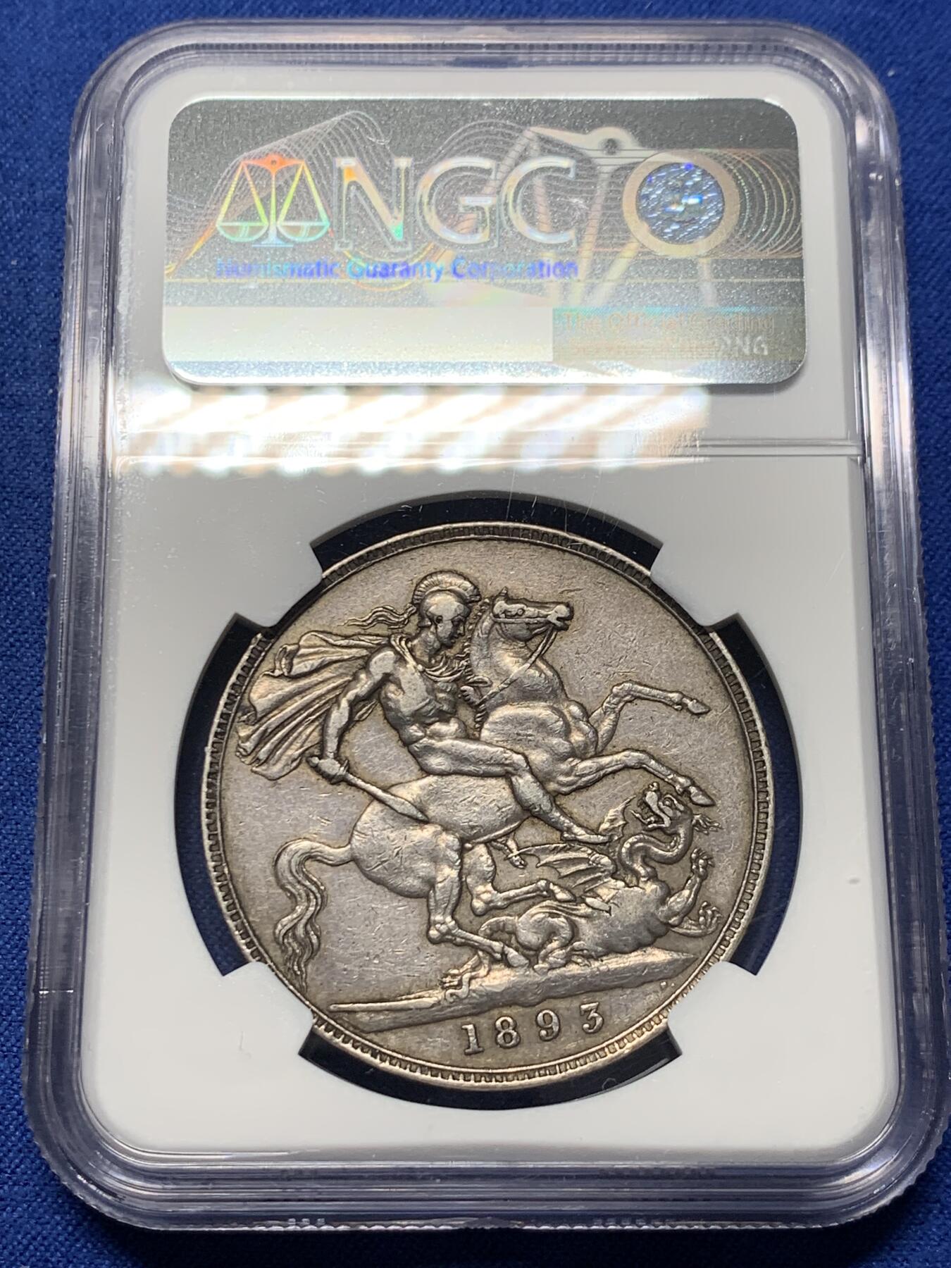 《竞宝斋》第367场 周日，周一 2场连拍 （全场包邮） NGC AU50 英国1893年维多利亚披纱马剑克朗银币 原味 好细节