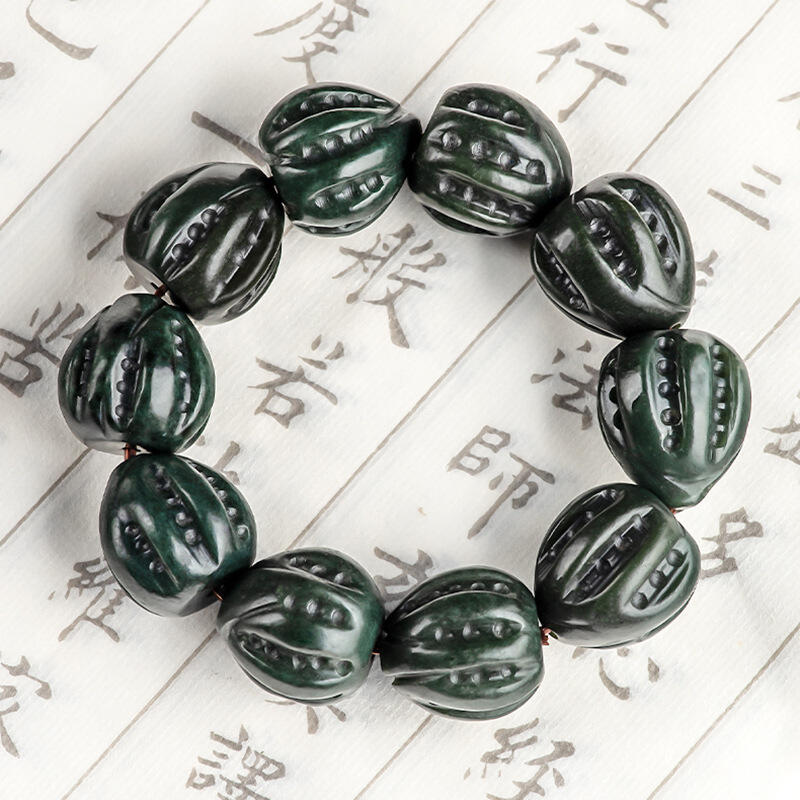银元、古钱币、老酒、马爹利、轩尼诗、洋酒 新疆和田玉青玉手串