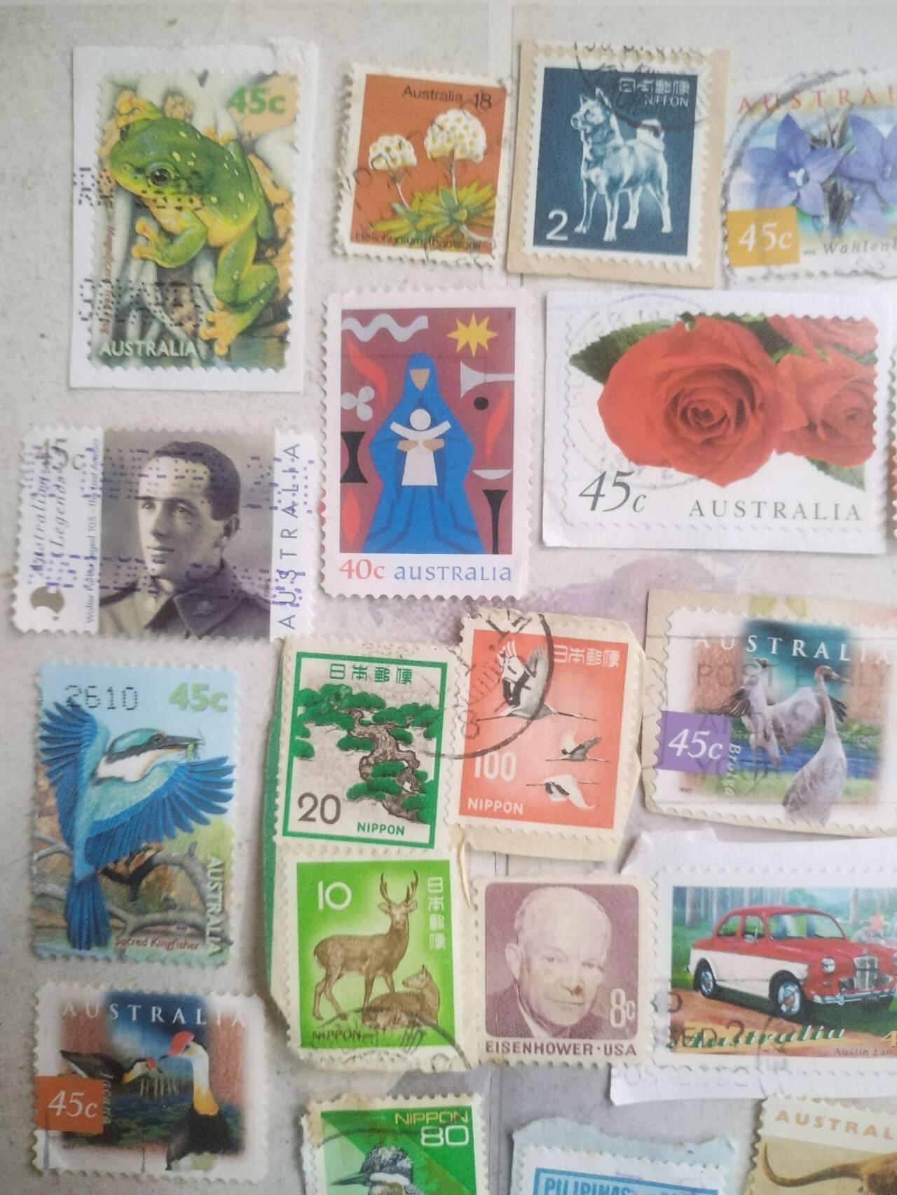 中外邮票 邮票一组30张。