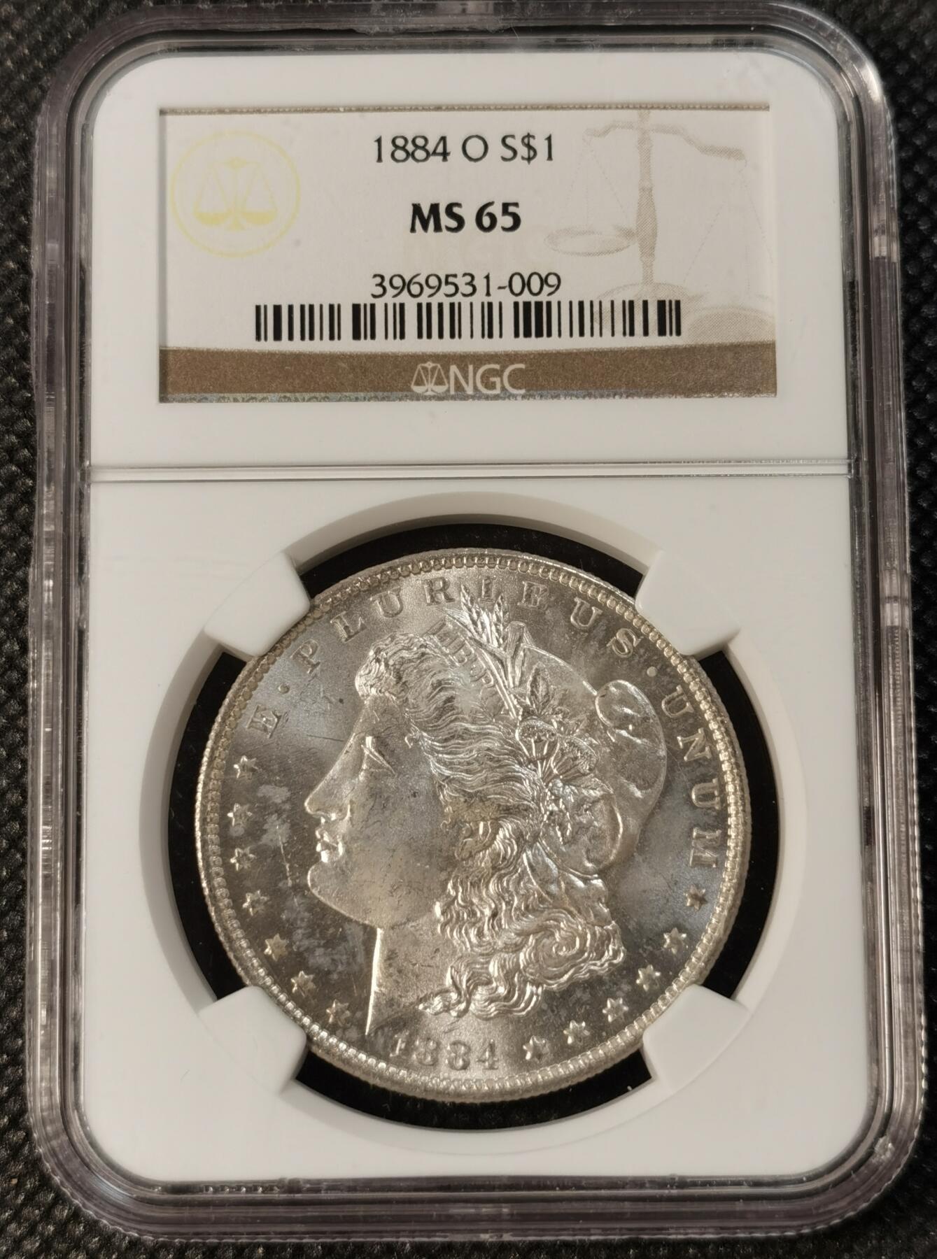 “银华永恒·摩根之光” 甄臻铺-摩根专场（第11期）送拍享返佣金等优惠多多 NGC-MS65 1884年O版摩根，老盒子，PL质感