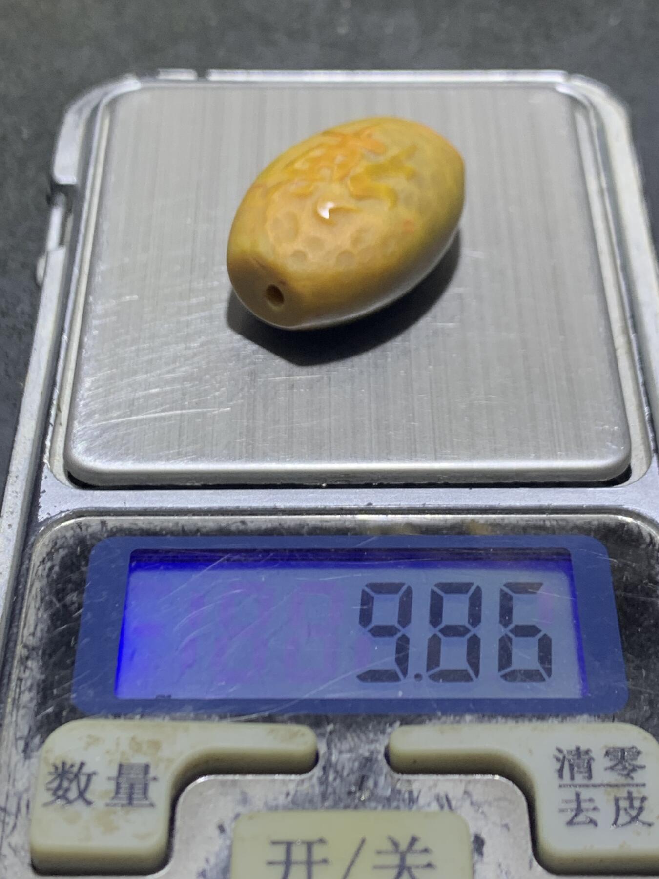 精美高玉化亚光风化纹天眼战国红玛瑙手工雕刻禅字随形勒子一颗！