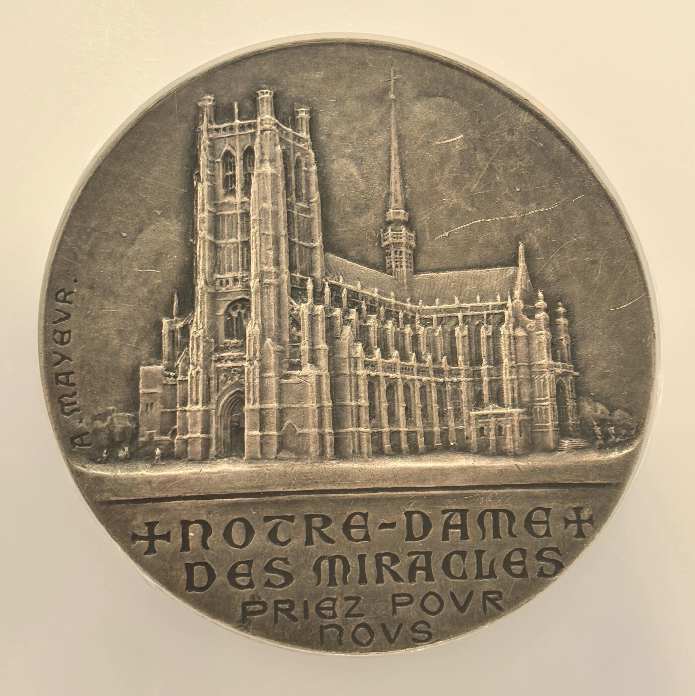 博洋堂世界钱币拍卖第117期（全场包邮） NGC MS62 巴黎圣母院纪念50mm巨大银章！唯一冠军分！1900年代的东西，正面圣母抱婴经典像，背面巴黎圣母院原建建筑风景。现在被烧毁的废墟遗迹还没重建，原型只能从永恒的纪念币章上一窥究竟了！