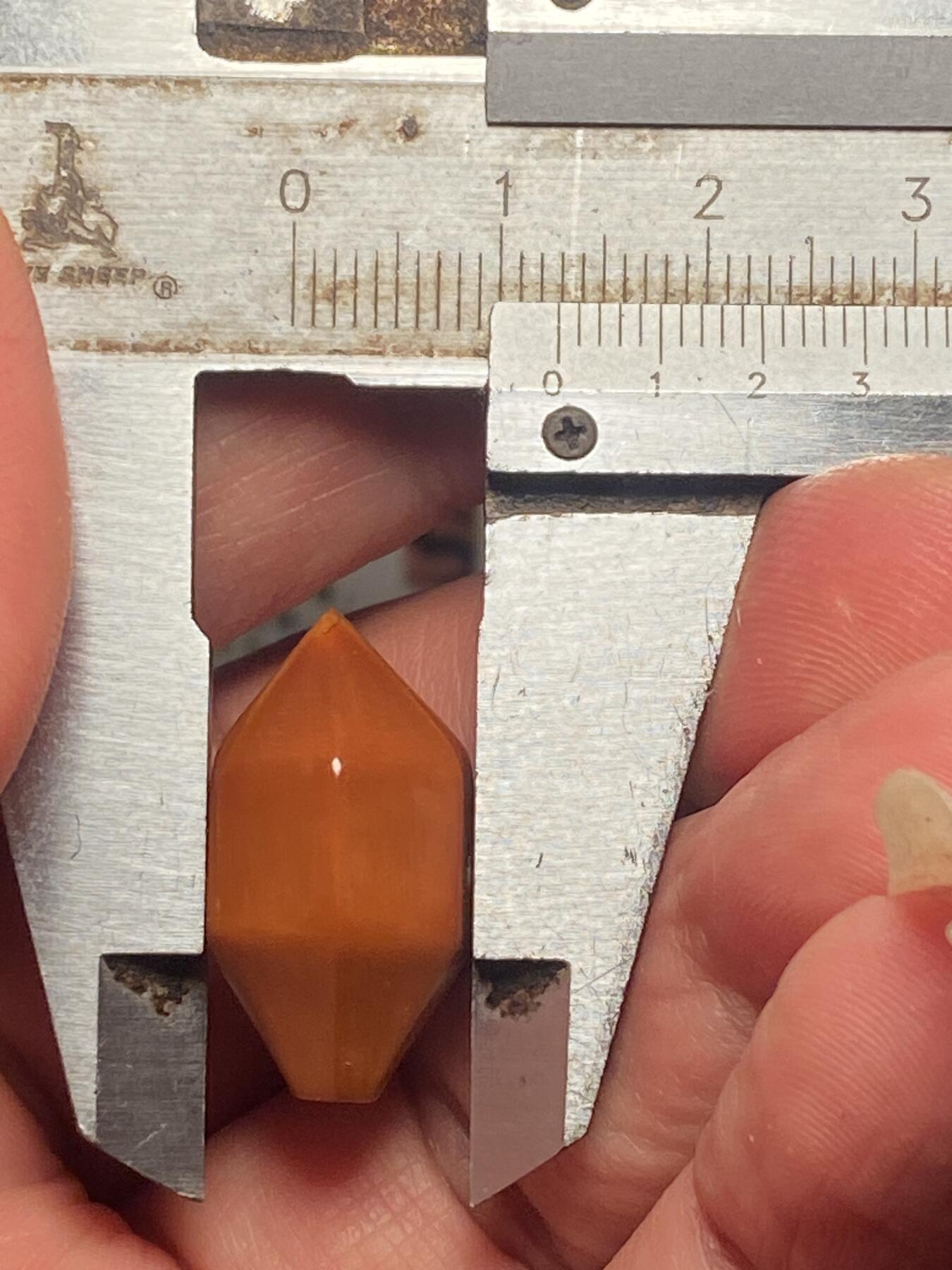 福利苏工核雕纯手工雕刻，10年老铁核手工二花多边形三通，尺寸1.28x2。4喜欢的来价格不贵