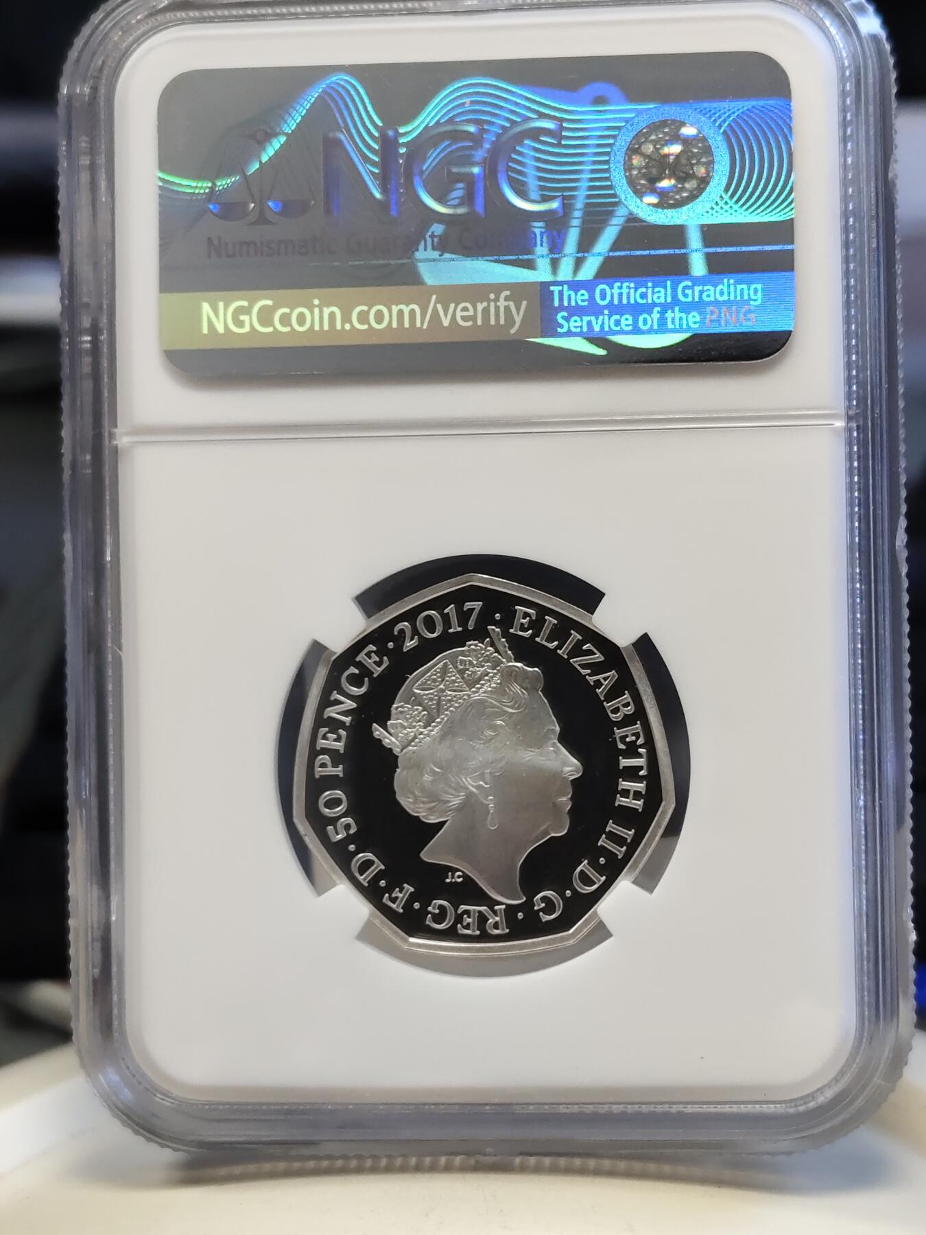 第168期拍卖【长期征集拍品】 英国2017年 彼得兔彩色精制银币NGC-PF69原盒证书， 8克，925银 