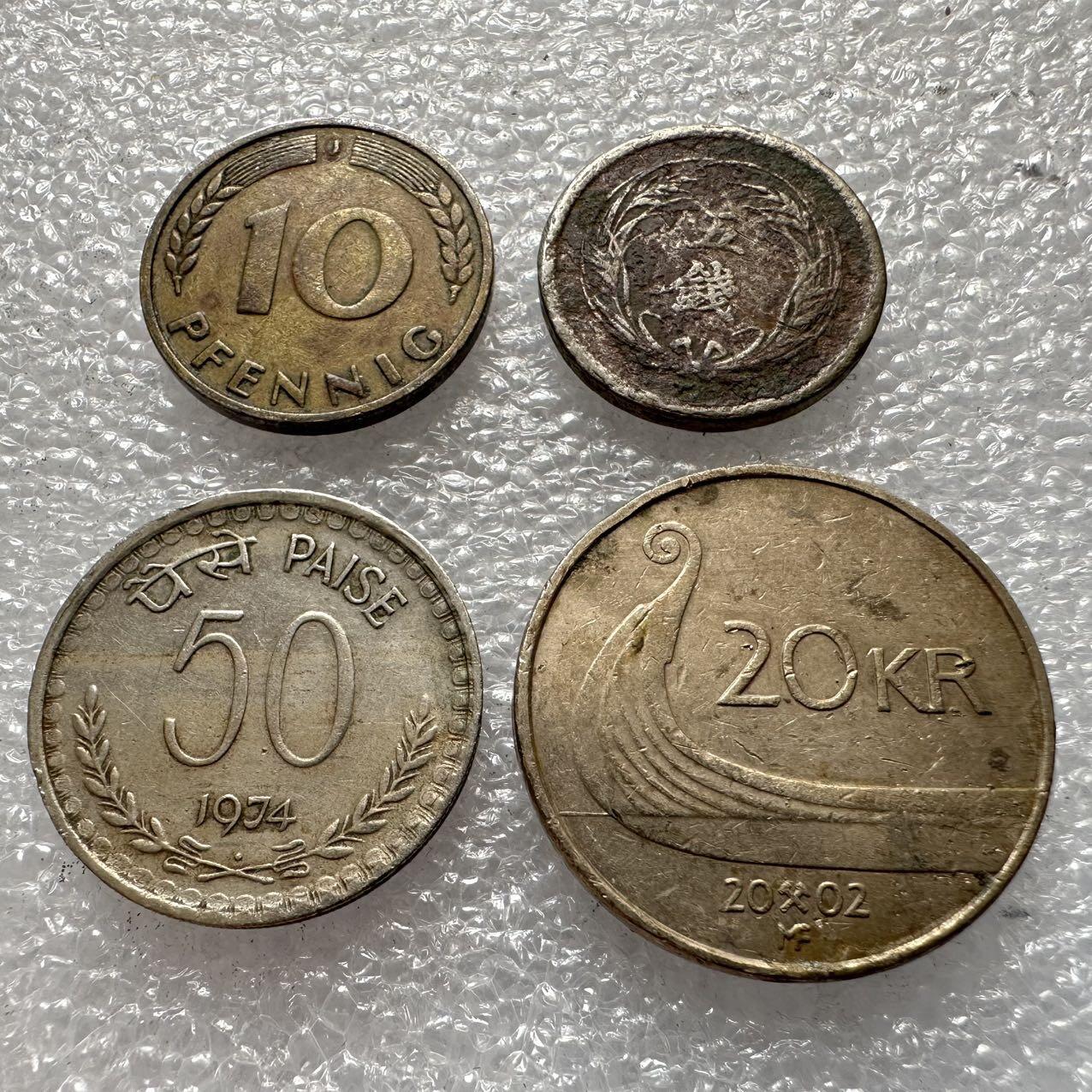 🌹外币初藏🌹🐯2025年第33场  每周二四六晚8️⃣点 接代拍 散币4枚组，含20克朗高值币