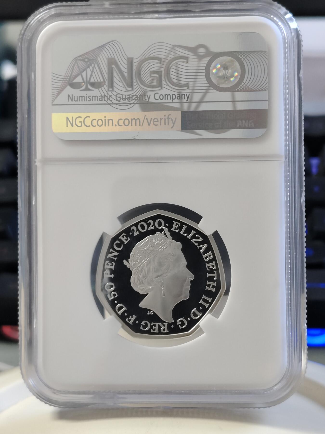 第168期拍卖【长期征集拍品】 英国2020年自然博物馆恐龙系列禽龙精制彩色银币NGC-PF69原盒证书，925银，8克，发行量7000枚