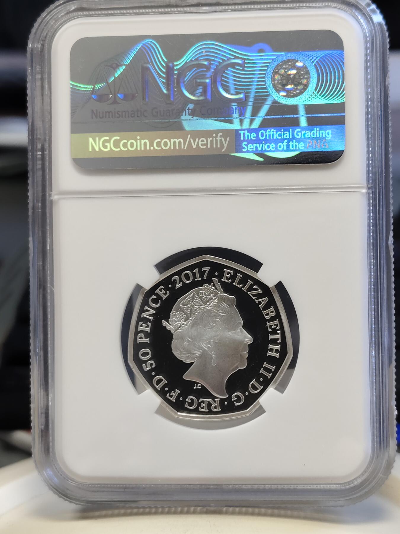 第168期拍卖【长期征集拍品】 英国2017年 彼得兔彩色精制银币NGC-PF69原盒证书， 8克，925银 