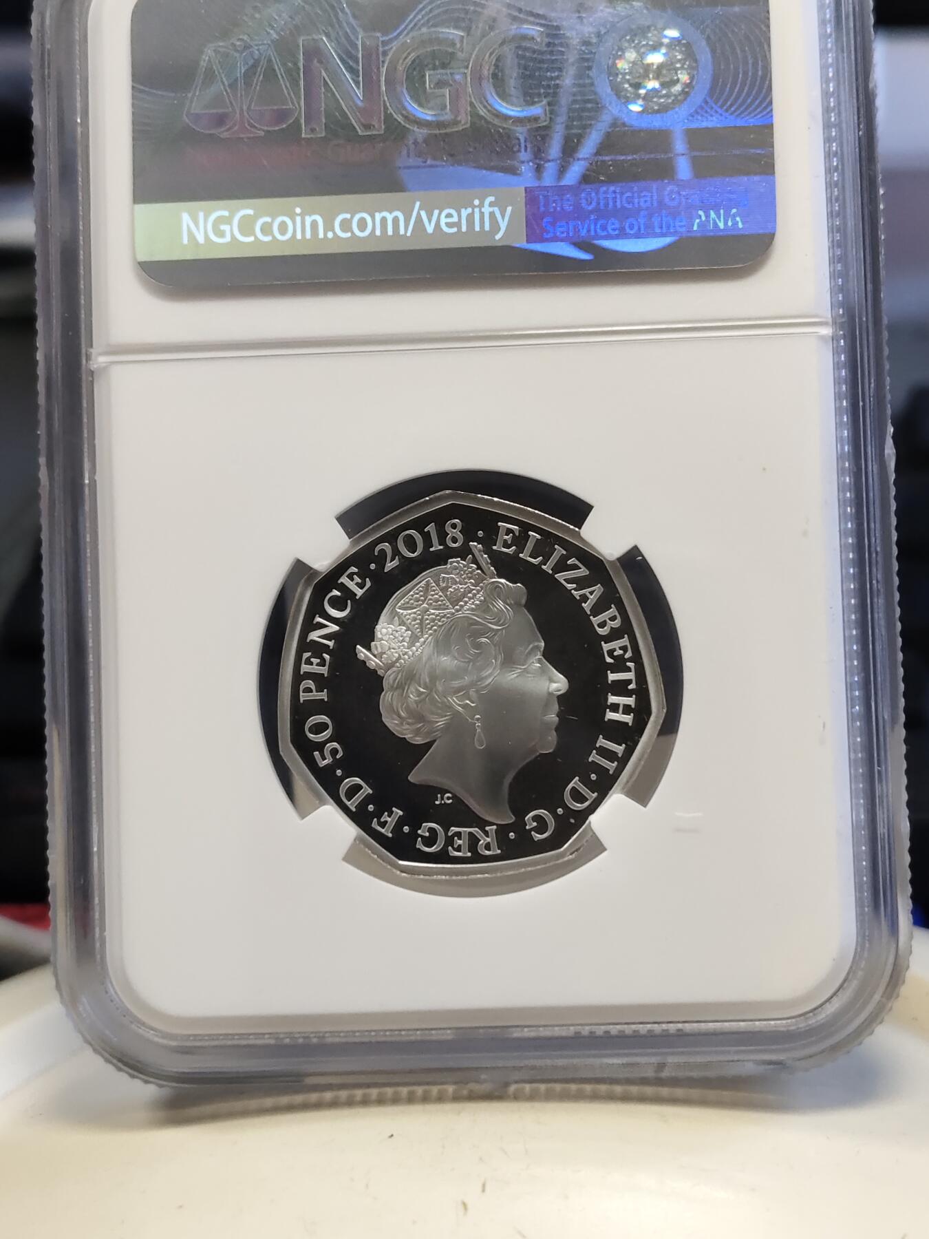 第168期拍卖【长期征集拍品】 英国2018年彼得兔系列点鼠太太50便士精制彩色银币NGC-PF69无盒无证书，925银，8克