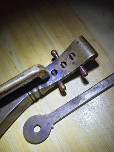 闻德总部评级清代琵琶锁 闻德总部评级清代琵琶锁