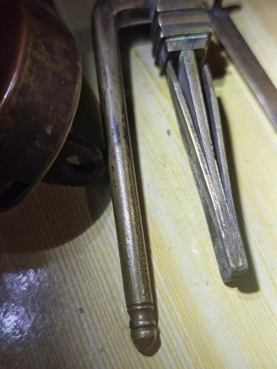 闻德总部评级清代琵琶锁 闻德总部评级清代琵琶锁