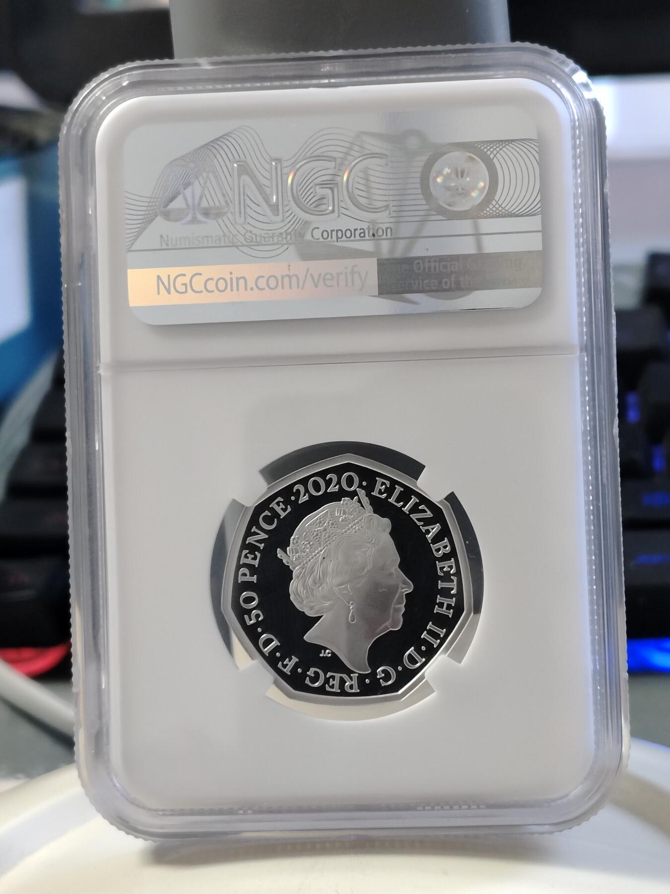 第168期拍卖【长期征集拍品】 英国2020年维尼熊和它的小伙伴系列1彩色纪念银币NGC-PF70首原盒证书，925银，8克，发行18000枚，