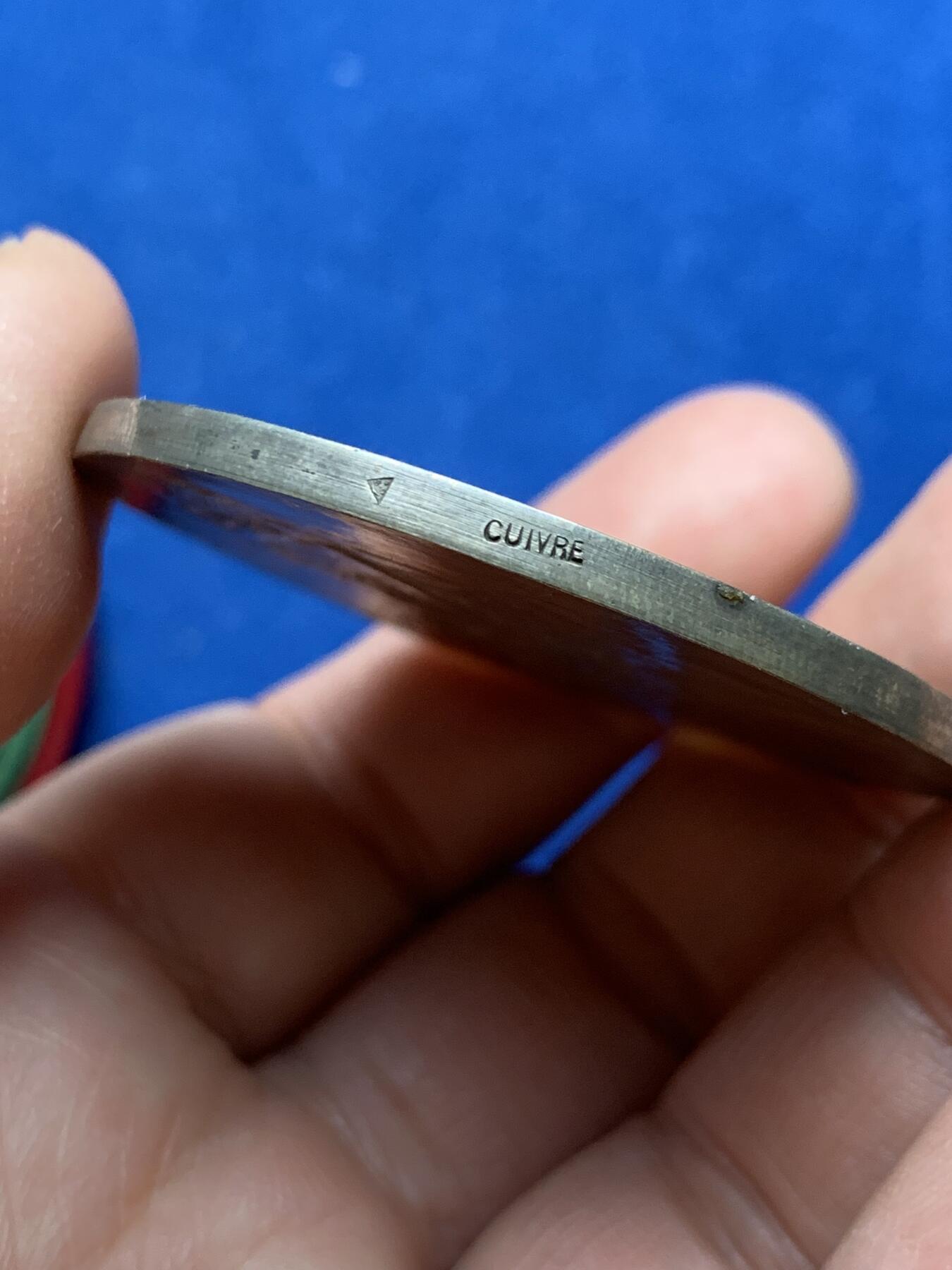 《竞宝斋》第370场 周日，周一 2场连拍 （全场包邮） 法国蒙特贝罗大天使女武神铜章 带盒 稀有 44.4克 49.5mm 三角铜标