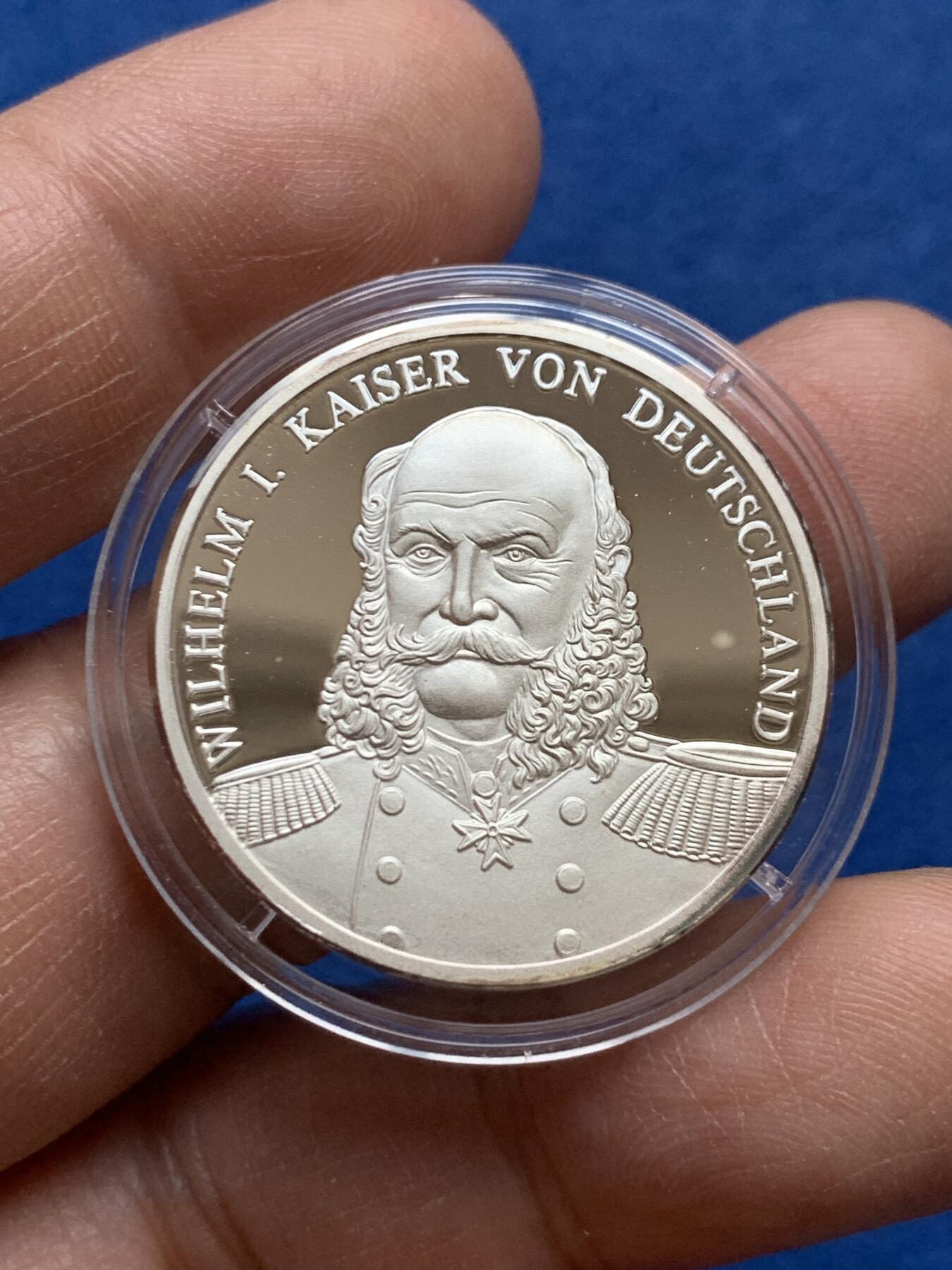 《竞宝斋》第370场 周日，周一 2场连拍 （全场包邮） 德国 威廉一世 银章 999纯银 8.64克 30mm 年代不详 细节见图