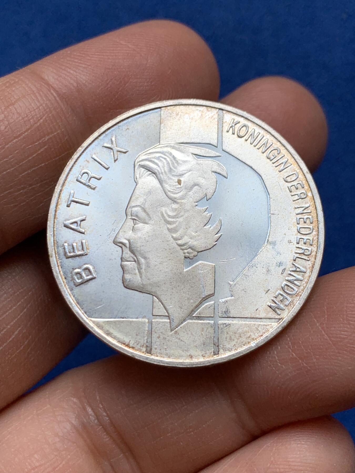 《竞宝斋》第370场 周日，周一 2场连拍 （全场包邮） 荷兰1994年10盾纪念银币