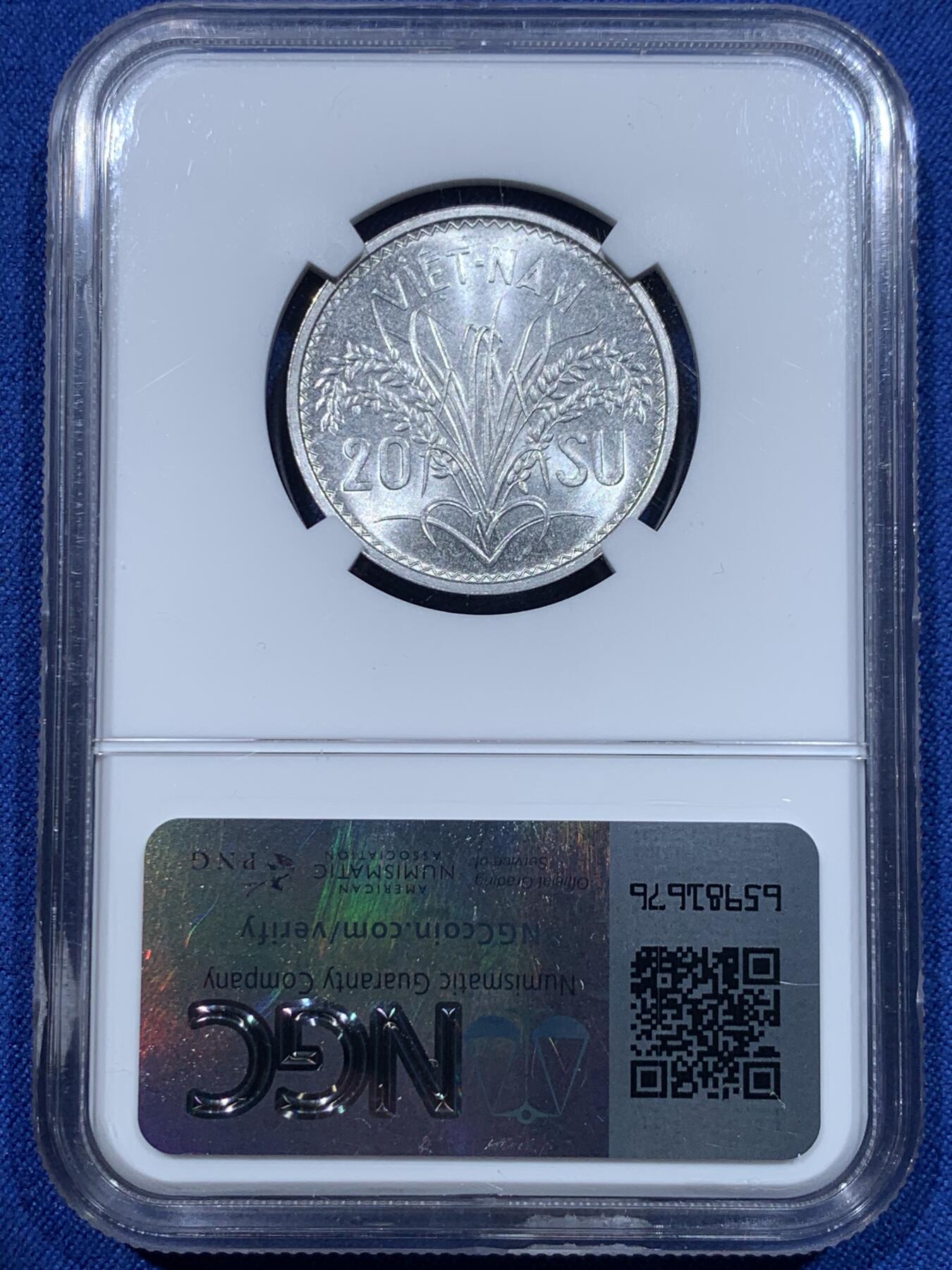 《竞宝斋》第370场 周日，周一 2场连拍 （全场包邮） NGC MS64 越南1953年三姐妹20苏