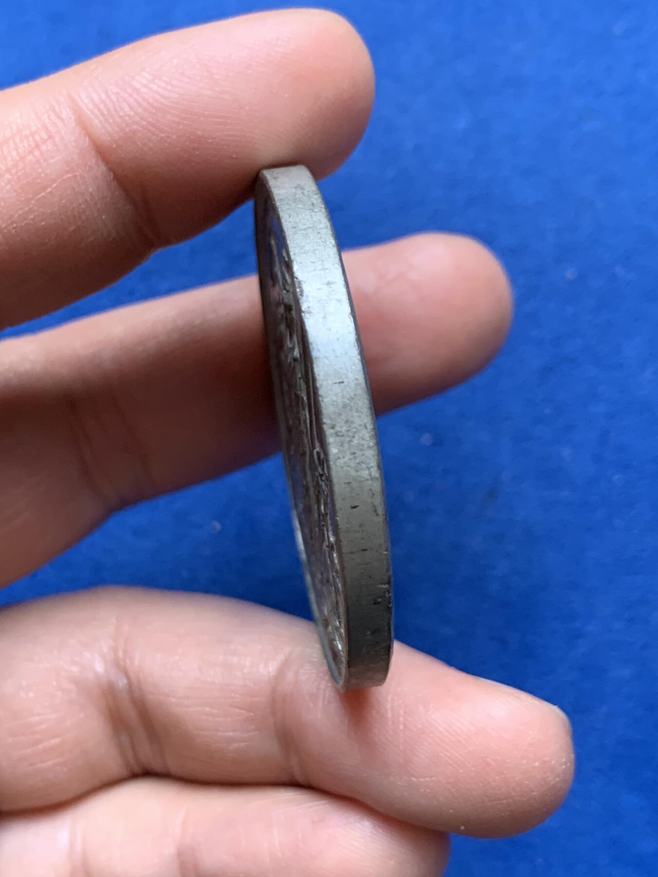 《竞宝斋》第370场 周日，周一 2场连拍 （全场包邮） 法国1848年推翻君主制争取自由民主纪念合金章 高浮雕 31.25克 44.8mm