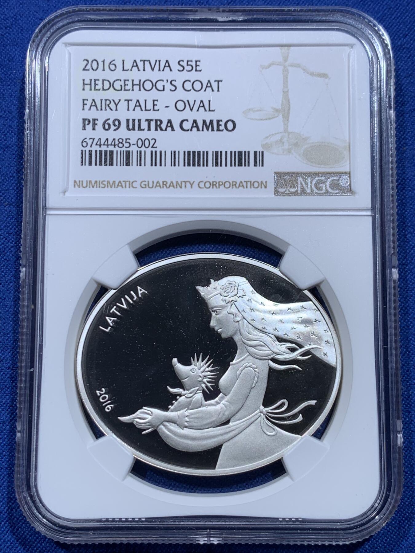 《竞宝斋》第370场 周日，周一 2场连拍 （全场包邮） NGC PF69UC 拉脱维亚2016年5欧元童话故银币格林童话刺猬汉斯银币 带盒