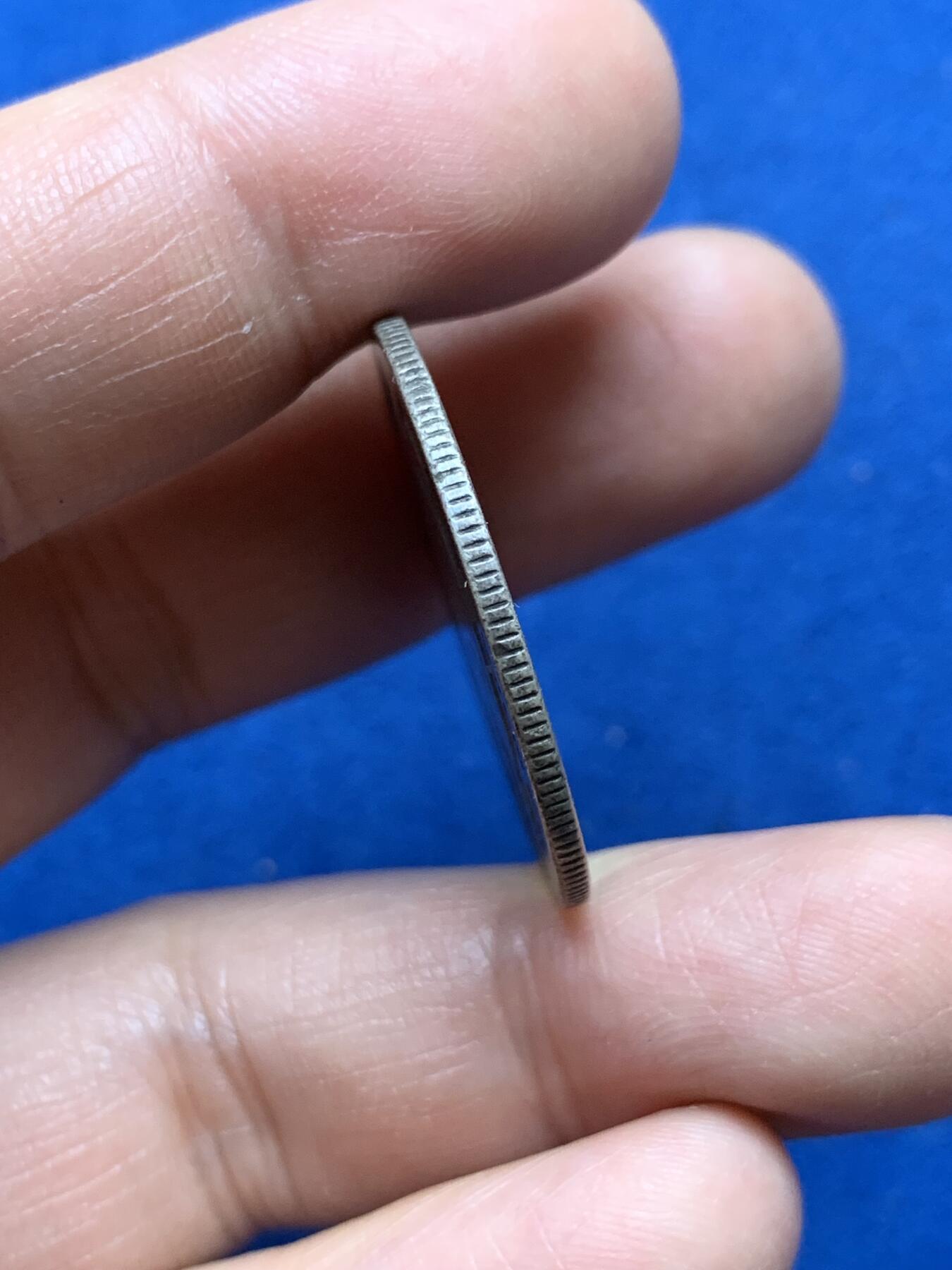 《竞宝斋》第370场 周日，周一 2场连拍 （全场包邮） 美国1861半美元银币 浓厚黑包浆 老味道 品相不错