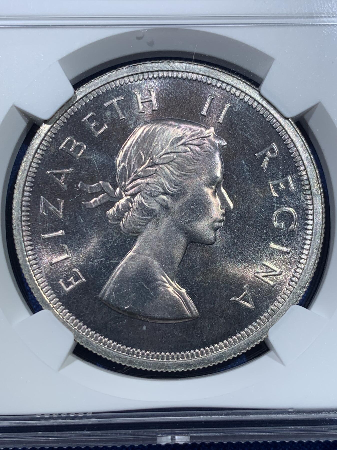 《竞宝斋》第370场 周日，周一 2场连拍 （全场包邮） NGC PF65 英属南非1953年伊丽莎白二世跳羚羊版5先令精制银币，铸造数量5000枚。原汁原味老包浆 转光强烈细节优秀，PROOF精制币，状态一流。