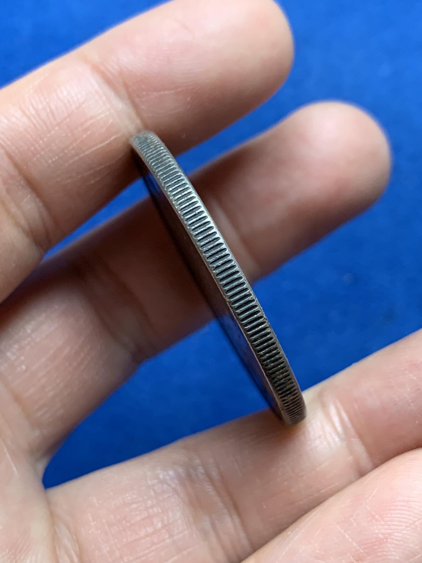 《竞宝斋》第370场 周日，周一 2场连拍 （全场包邮） 美国1922和平银币 浓厚黑包浆 老味道很不错