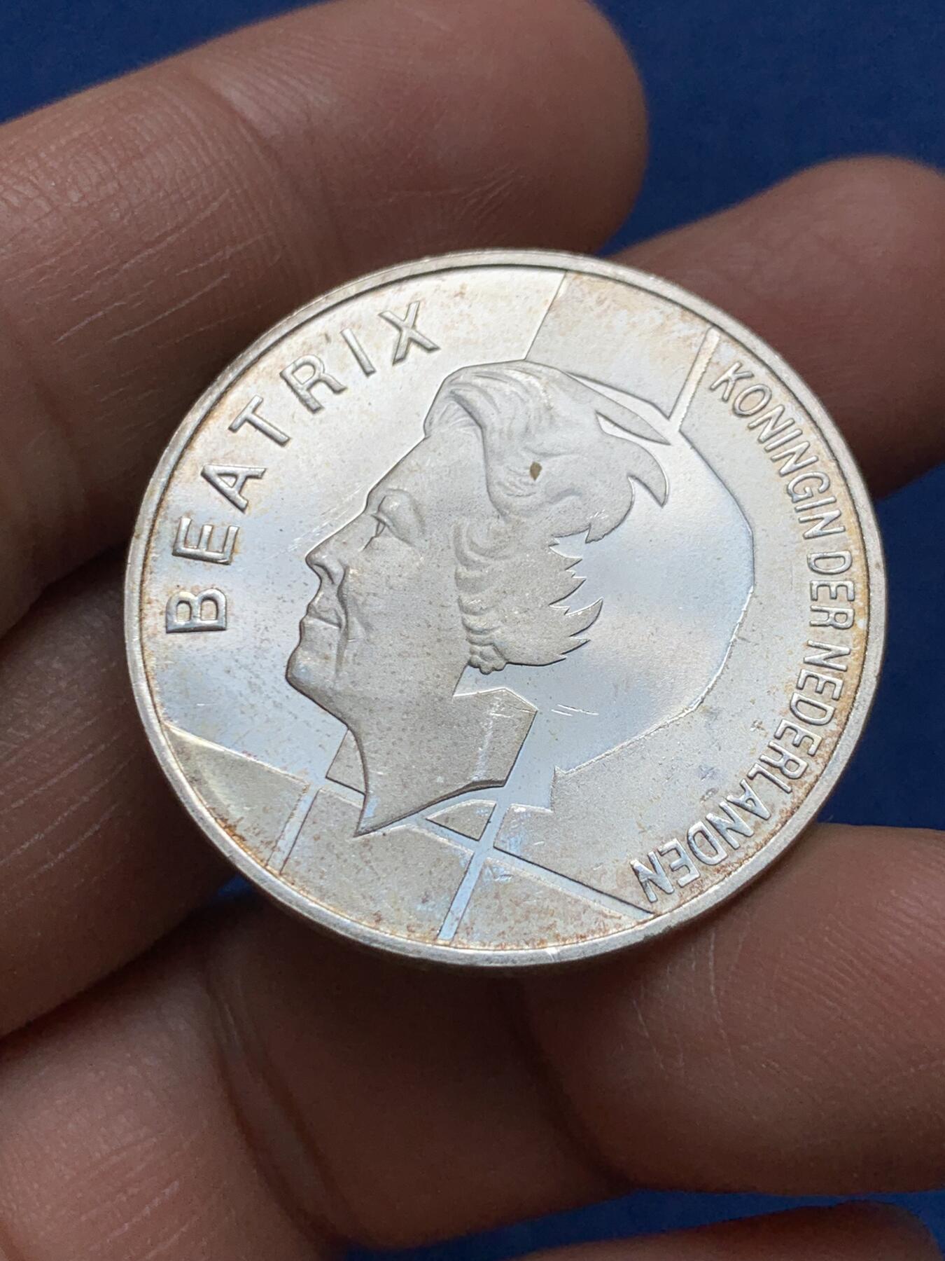 《竞宝斋》第370场 周日，周一 2场连拍 （全场包邮） 荷兰1994年10盾纪念银币