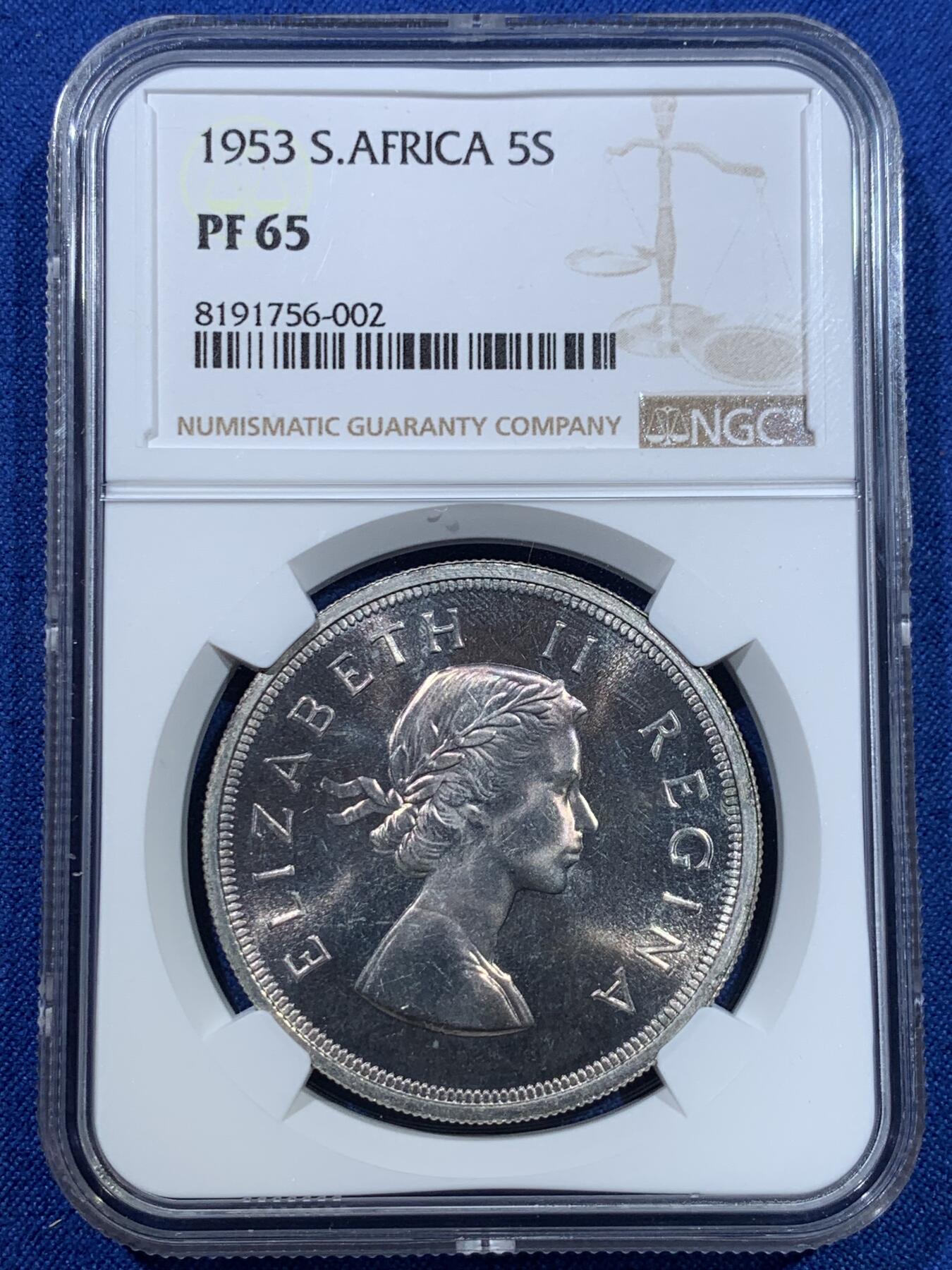 《竞宝斋》第370场 周日，周一 2场连拍 （全场包邮） NGC PF65 英属南非1953年伊丽莎白二世跳羚羊版5先令精制银币，铸造数量5000枚。原汁原味老包浆 转光强烈细节优秀，PROOF精制币，状态一流。