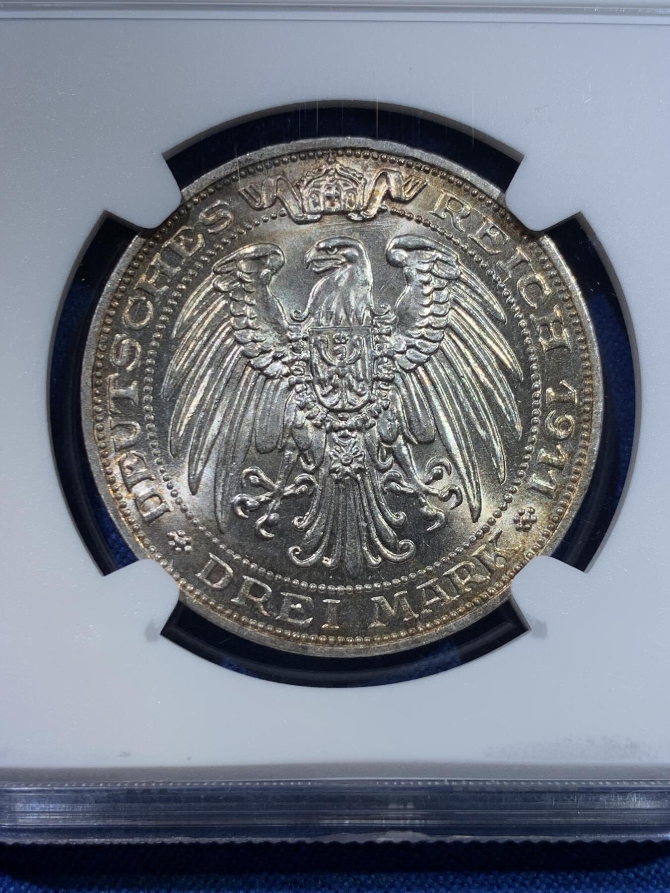 《竞宝斋》第370场 周日，周一 2场连拍 （全场包邮） NGC MS64 德国 1911年 普鲁士 布雷斯劳大学 3马克银币 金黄色双面美丽包浆彩 图案细节清晰 光度非常好