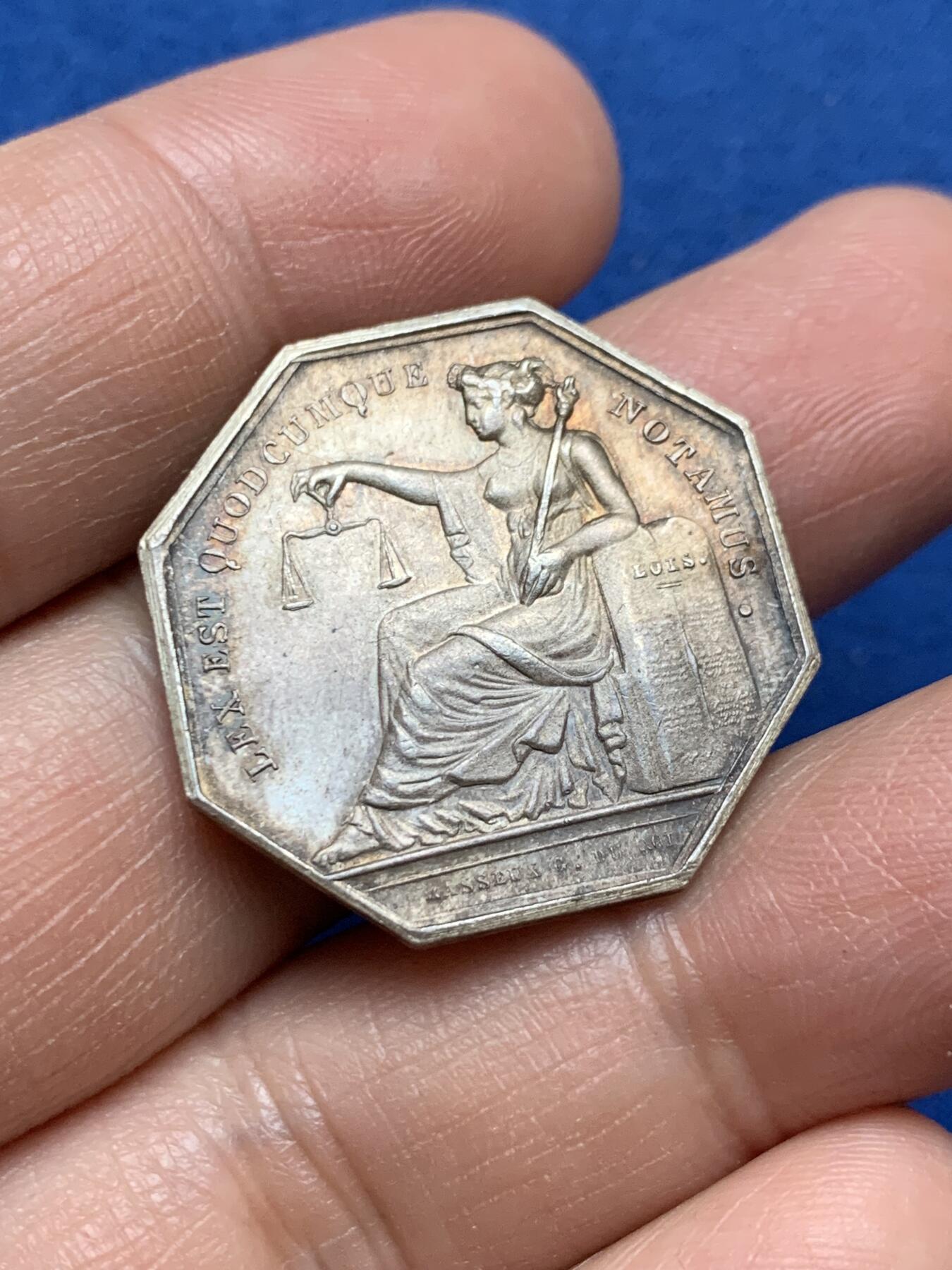 《竞宝斋》第370场 周日，周一 2场连拍 （全场包邮） 法国埃尔市公证人八角银代币 丰饶角银标 10.1克 27.3mm