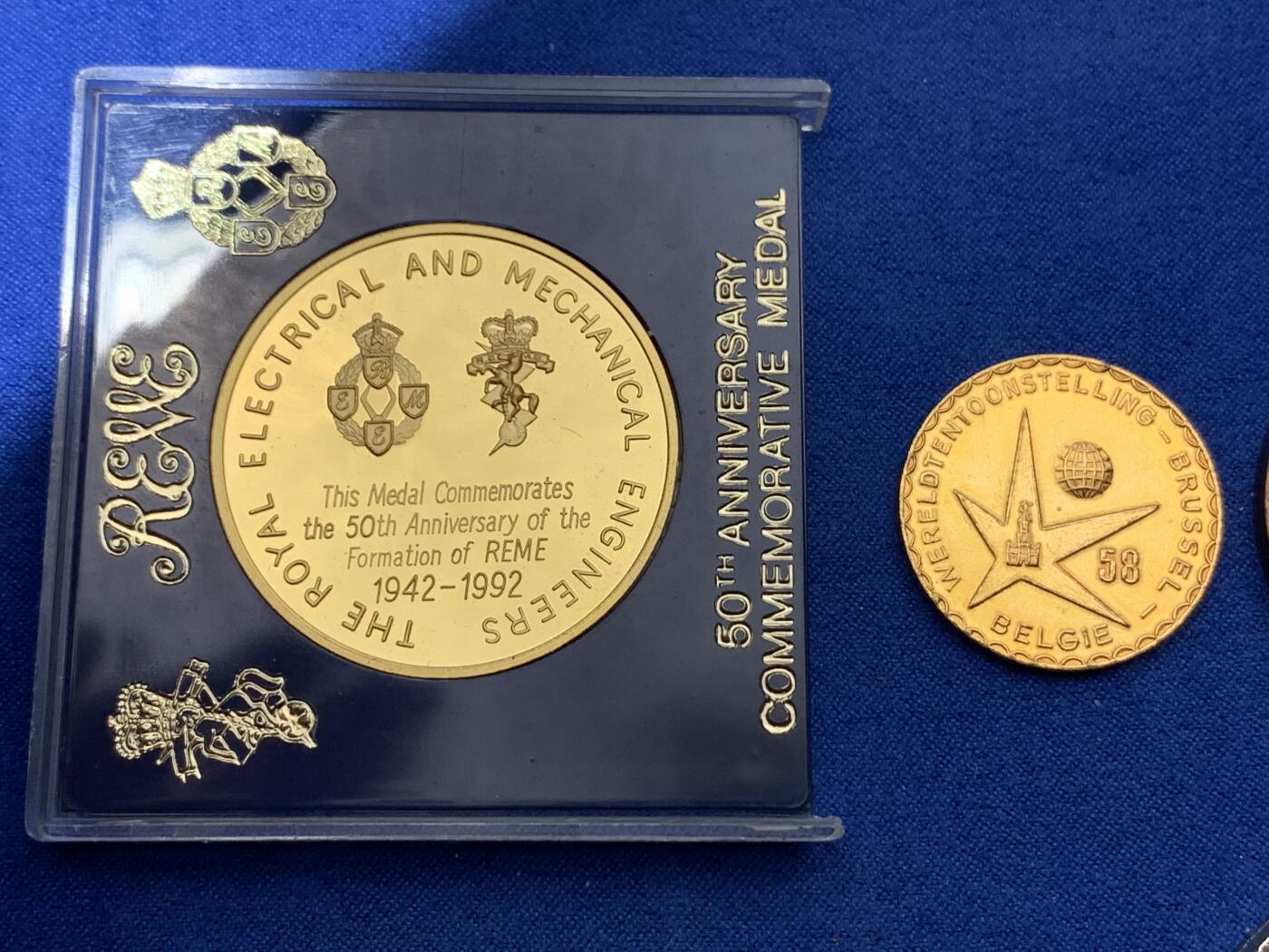 《竞宝斋》第370场 周日，周一 2场连拍 （全场包邮） 六枚一组 英国现代奖章 细节见图