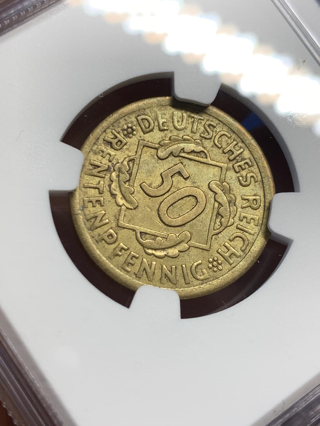 《竞宝斋》第370场 周日，周一 2场连拍 （全场包邮） NGC MS64 少见面值 德国1924A魏玛50芬尼 50芬尼非常少 常见的是5和10芬尼 细节清楚 没什么使用痕迹 所以得了64高分 铜币保存成这样不容易