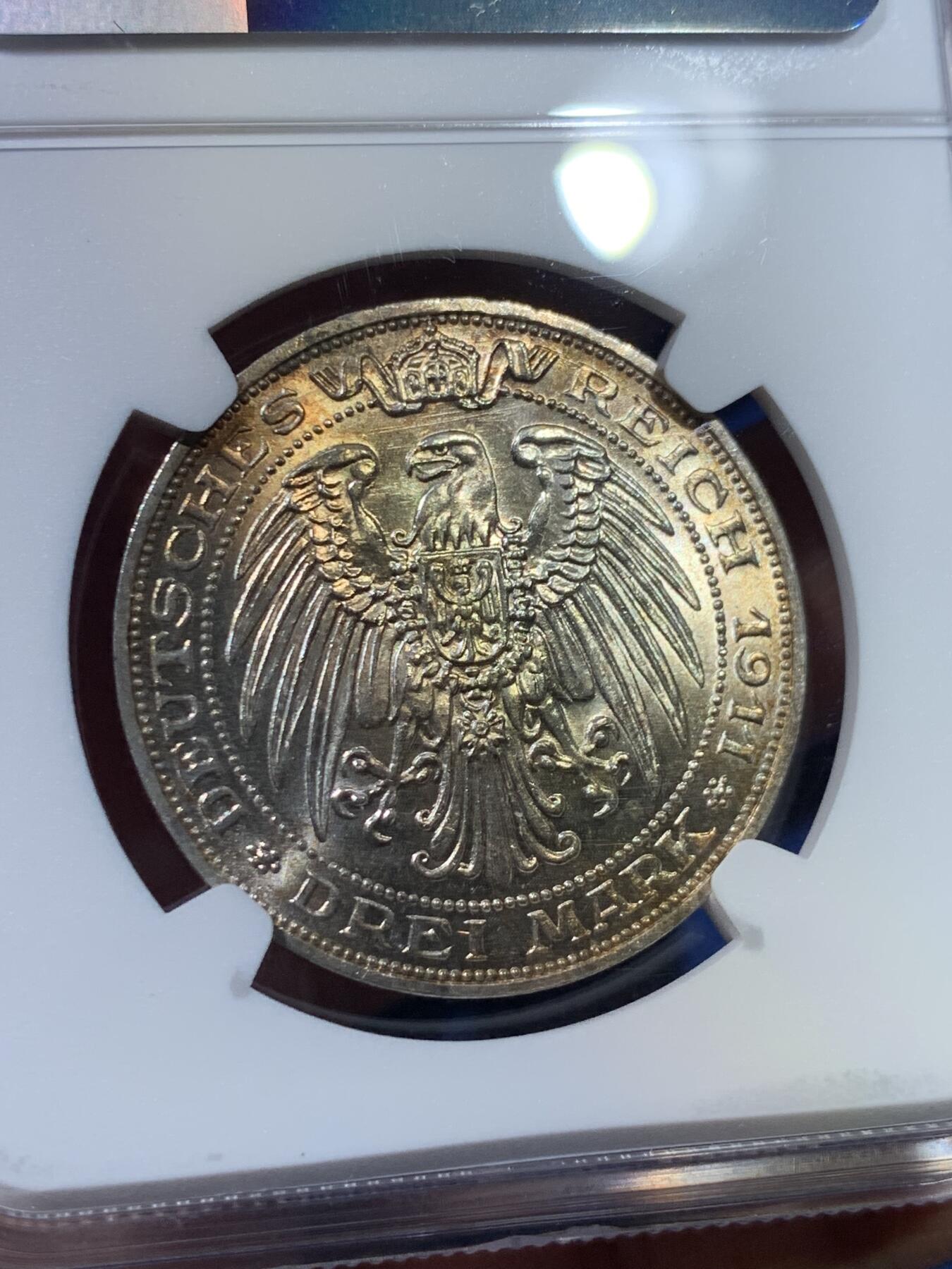 《竞宝斋》第370场 周日，周一 2场连拍 （全场包邮） NGC MS64 德国 1911年 普鲁士 布雷斯劳大学 3马克银币 金黄色双面美丽包浆彩 图案细节清晰 光度非常好