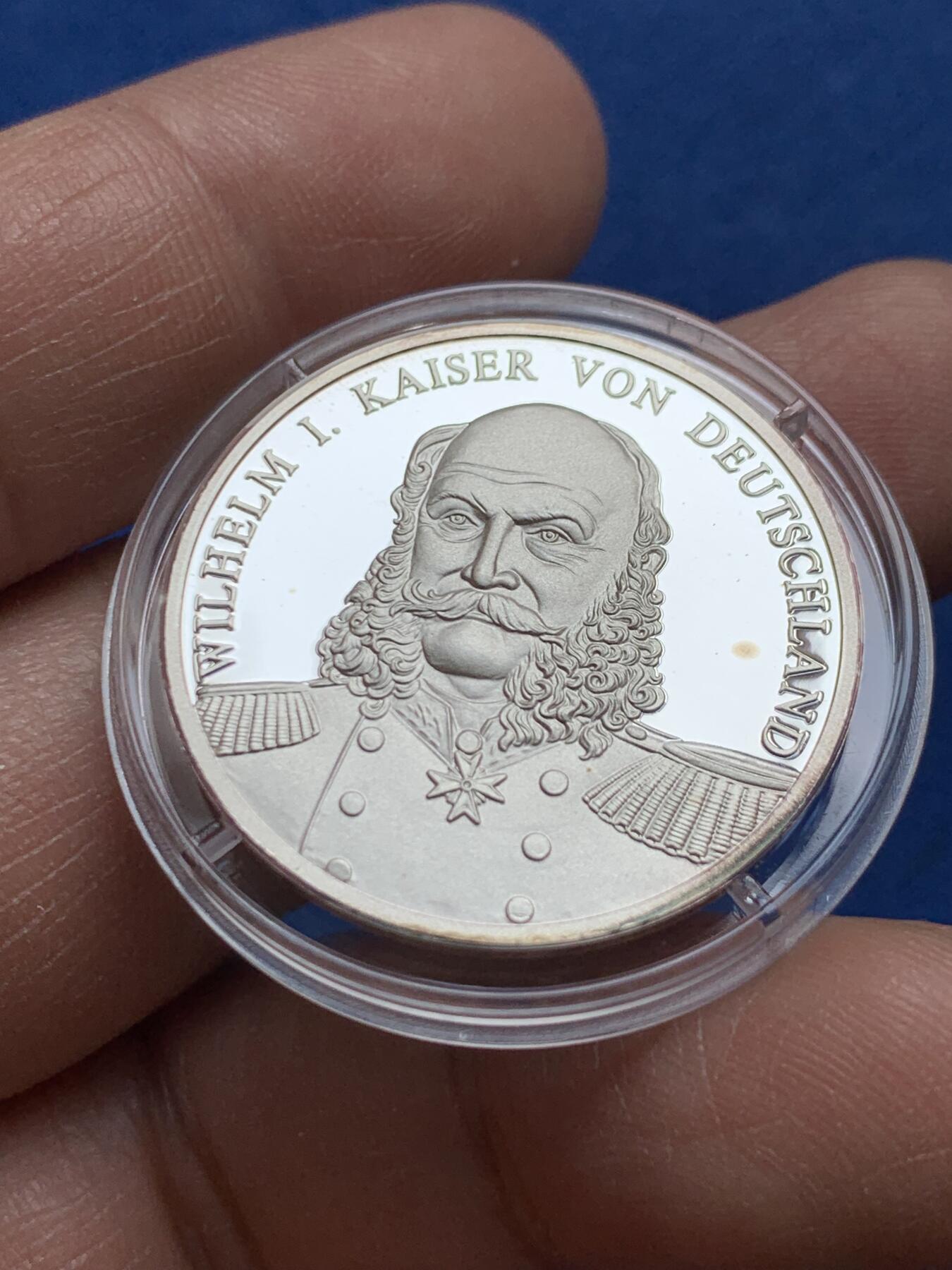 《竞宝斋》第370场 周日，周一 2场连拍 （全场包邮） 德国 威廉一世 银章 999纯银 8.64克 30mm 年代不详 细节见图