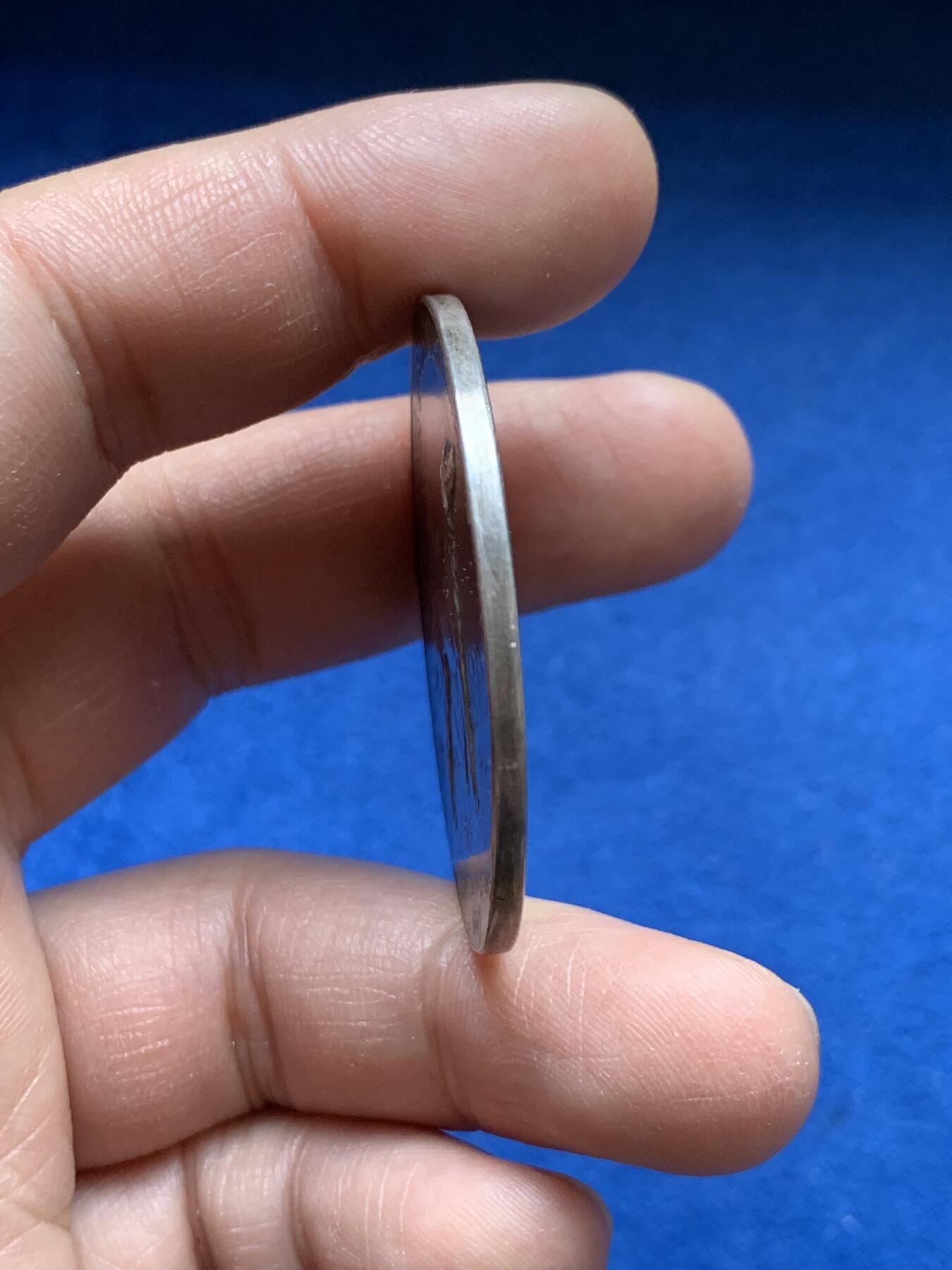 《竞宝斋》第370场 周日，周一 2场连拍 （全场包邮） 瑞典1889年犬类俱乐部林德伯格银质奖章 43.3mm 30.3g