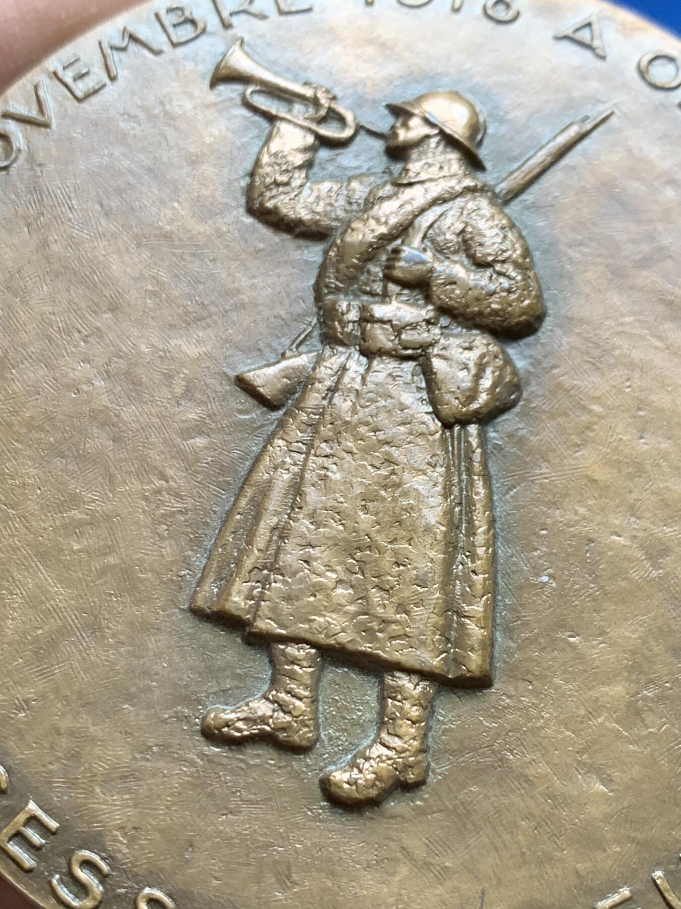 《竞宝斋》第370场 周日，周一 2场连拍 （全场包邮） 法国一战胜利50周年纪念铜章 高浮雕 172.9克 68mm 1968 丰饶角铜标 带盒