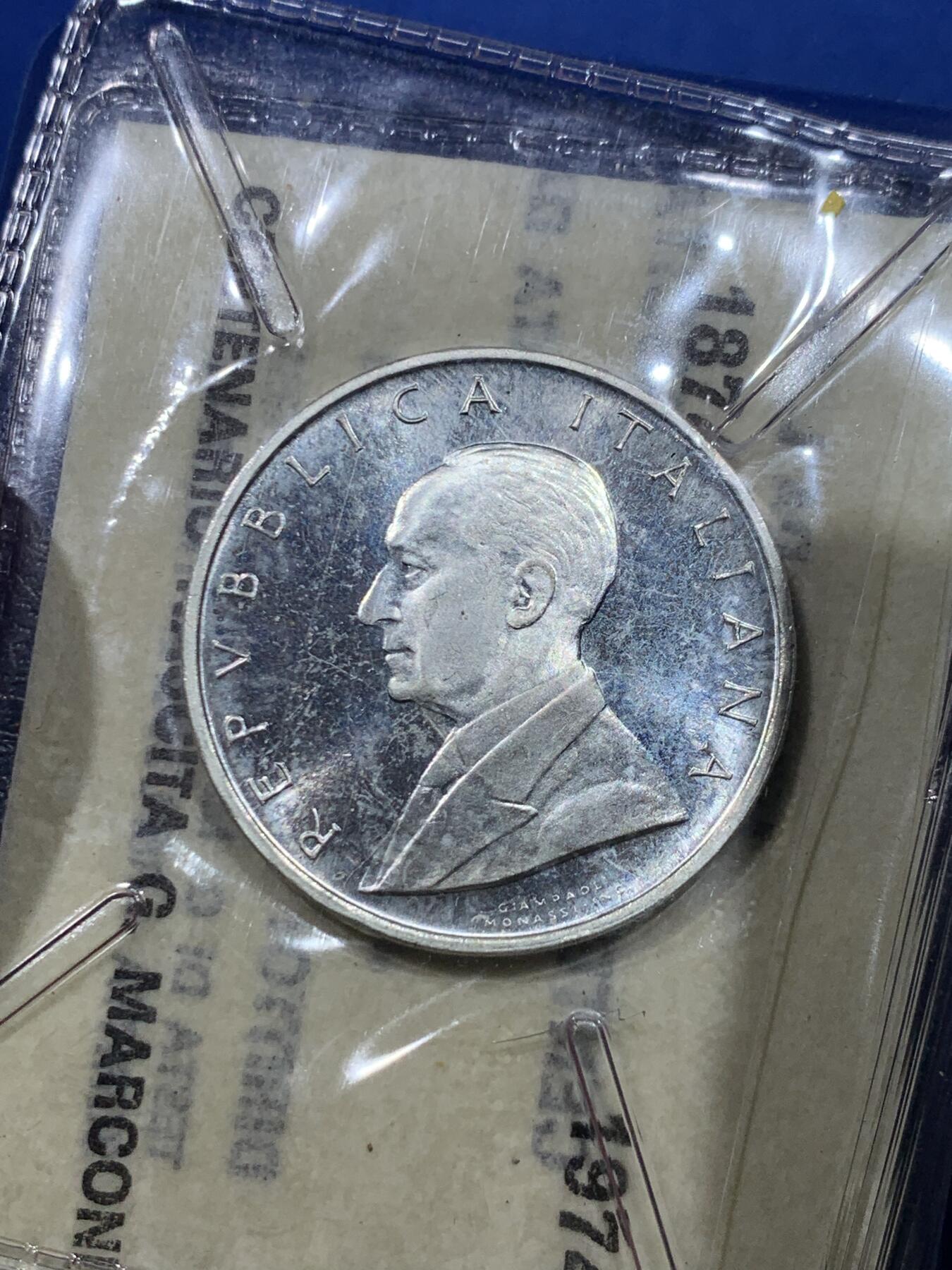 《竞宝斋》第370场 周日，周一 2场连拍 （全场包邮） 小钱包 意大利1974年无线电报之父伽利尔摩·马可尼诞辰100周年500里拉纪念银币 背面意大利地图配无线电花纹很有设计感