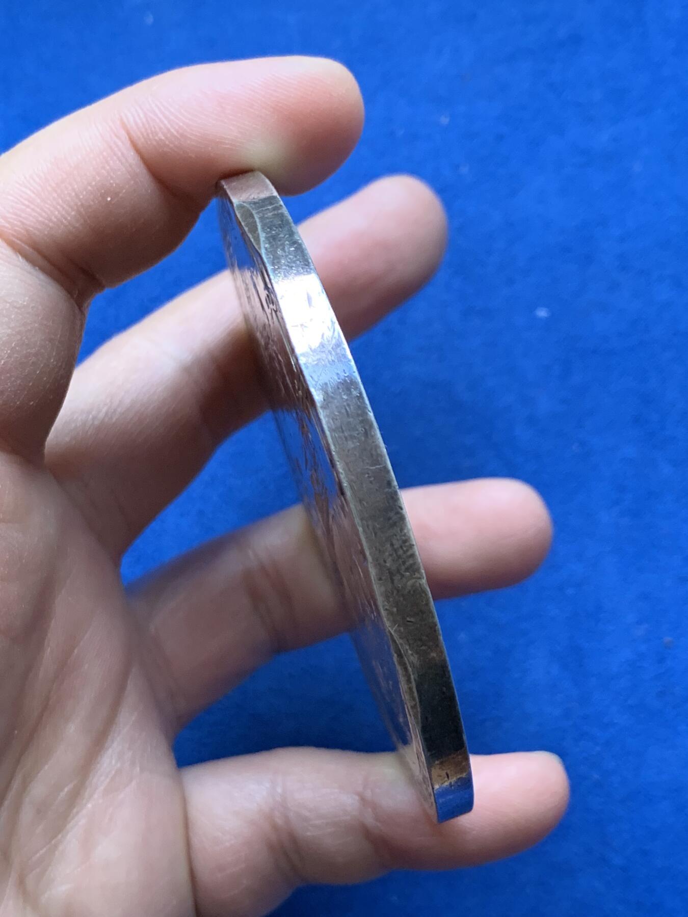 《竞宝斋》第370场 周日，周一 2场连拍 （全场包邮） 荷兰东印度1863-1913年铁路公司50周年纪念大银章 罕见 181.1克 75.8mm