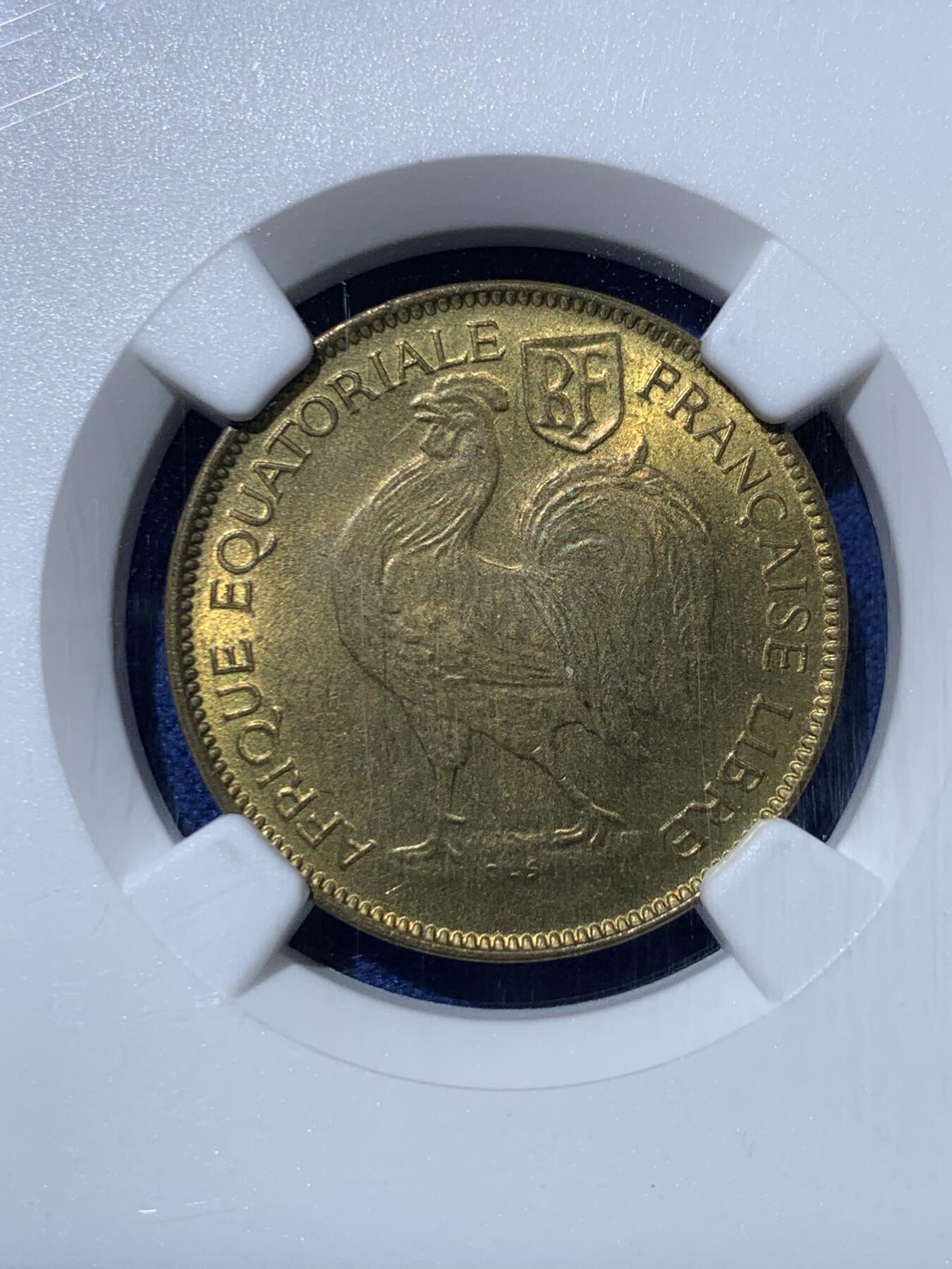 《竞宝斋》第370场 周日，周一 2场连拍 （全场包邮） 2枚一对 NGC MS64/MS65 法属赤道非洲 1942年 50生丁+1法郎 黄铜版一对 好品种一次配好