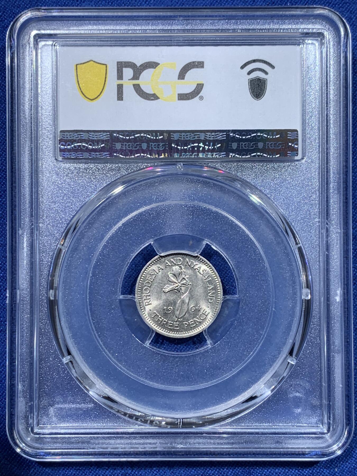 《竞宝斋》第370场 周日，周一 2场连拍 （全场包邮） PCGS MS65 亚军分 少见品种 1964罗德西亚和尼亚萨兰3便士 卷拆品 两面转光 图案简洁好看 更高分仅1枚