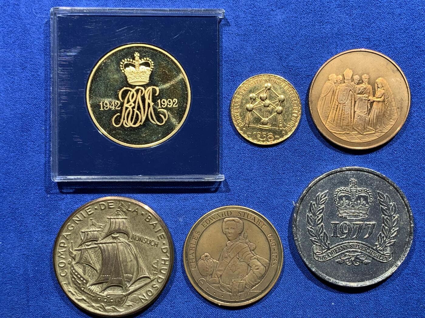 《竞宝斋》第370场 周日，周一 2场连拍 （全场包邮） 六枚一组 英国现代奖章 细节见图