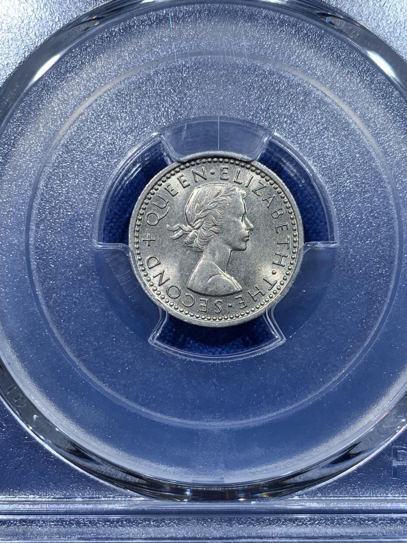 《竞宝斋》第370场 周日，周一 2场连拍 （全场包邮） PCGS MS65 亚军分 少见品种 1964罗德西亚和尼亚萨兰3便士 卷拆品 两面转光 图案简洁好看 更高分仅1枚