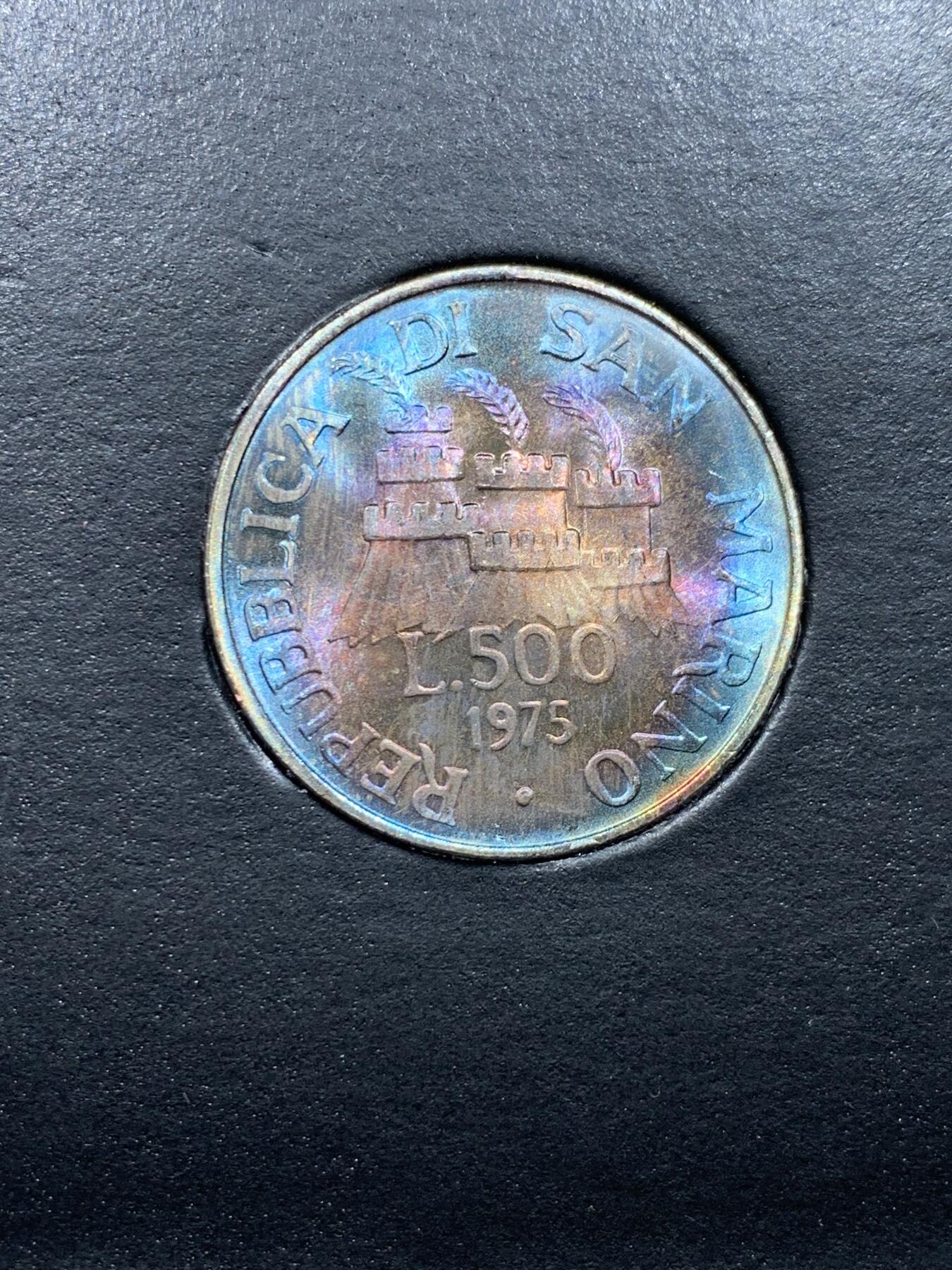 《竞宝斋》第370场 周日，周一 2场连拍 （全场包邮） 卡装 圣马力诺1975年钱币局开业纪念500里拉银币