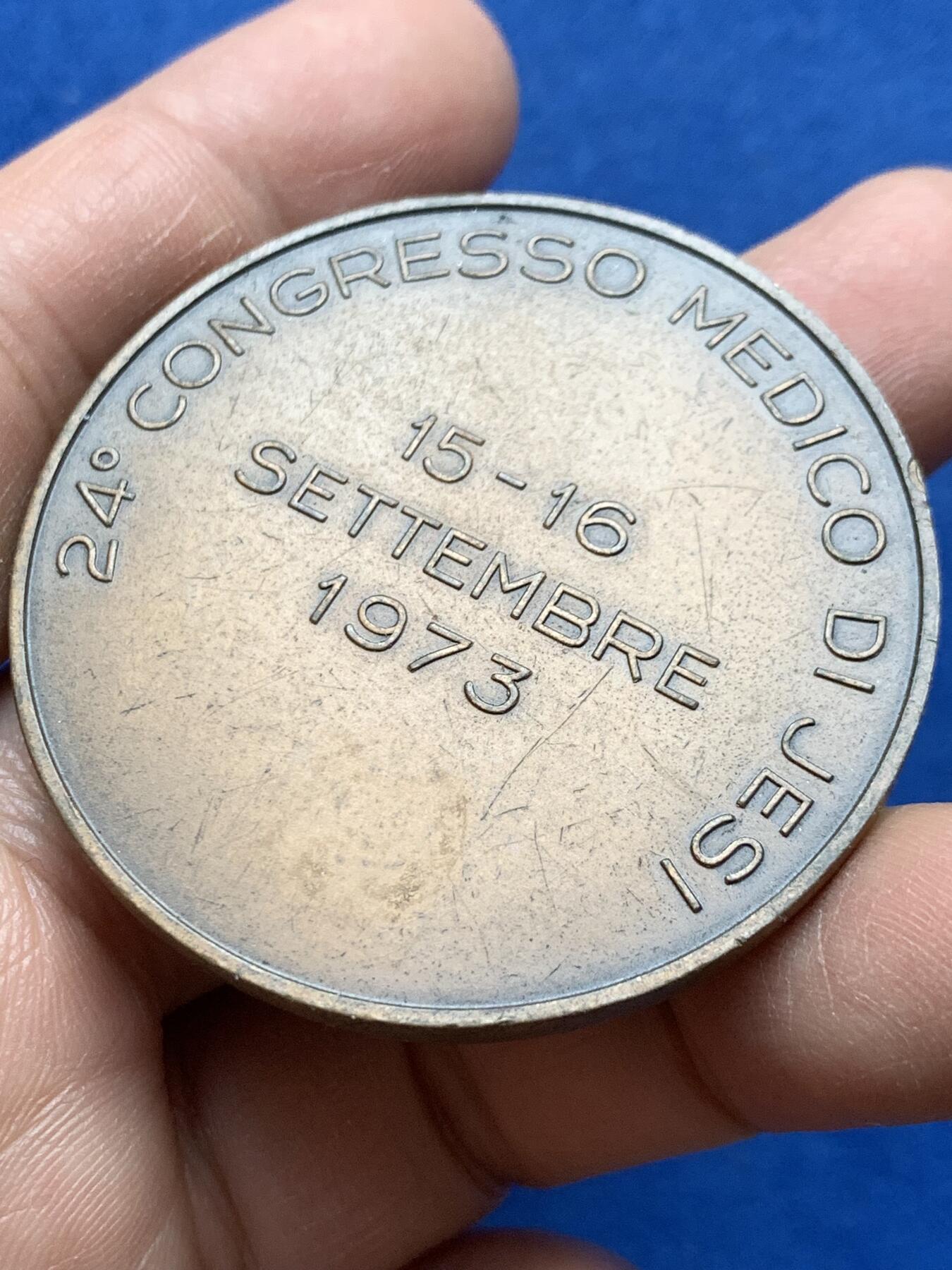 《竞宝斋》第370场 周日，周一 2场连拍 （全场包邮） 塞滕布雷 1973 医学大会 铜章 57.7克 49mm