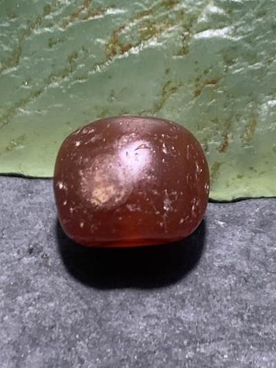 精美高玉化风化纹酒红玛瑙随形桶珠一颗 - 精美高玉化风化纹酒红玛瑙随形桶珠一颗