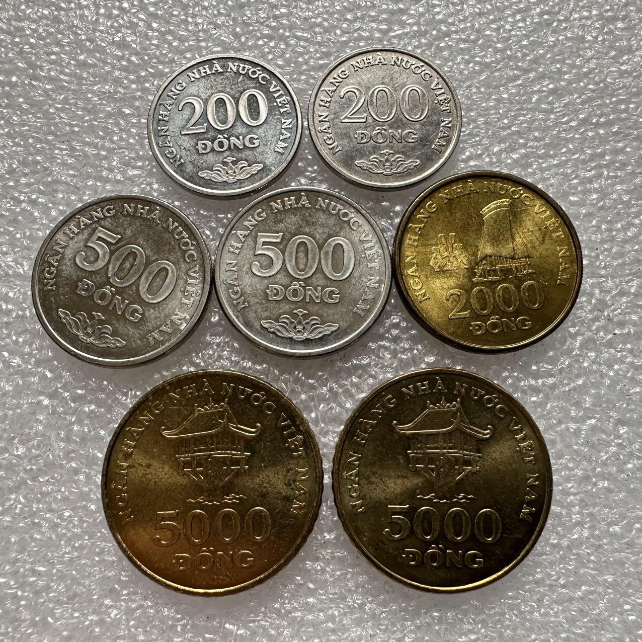 🌹外币初藏🌹🐯2025年第35场  每周二四六晚8️⃣点 接代拍 越南2003年7枚