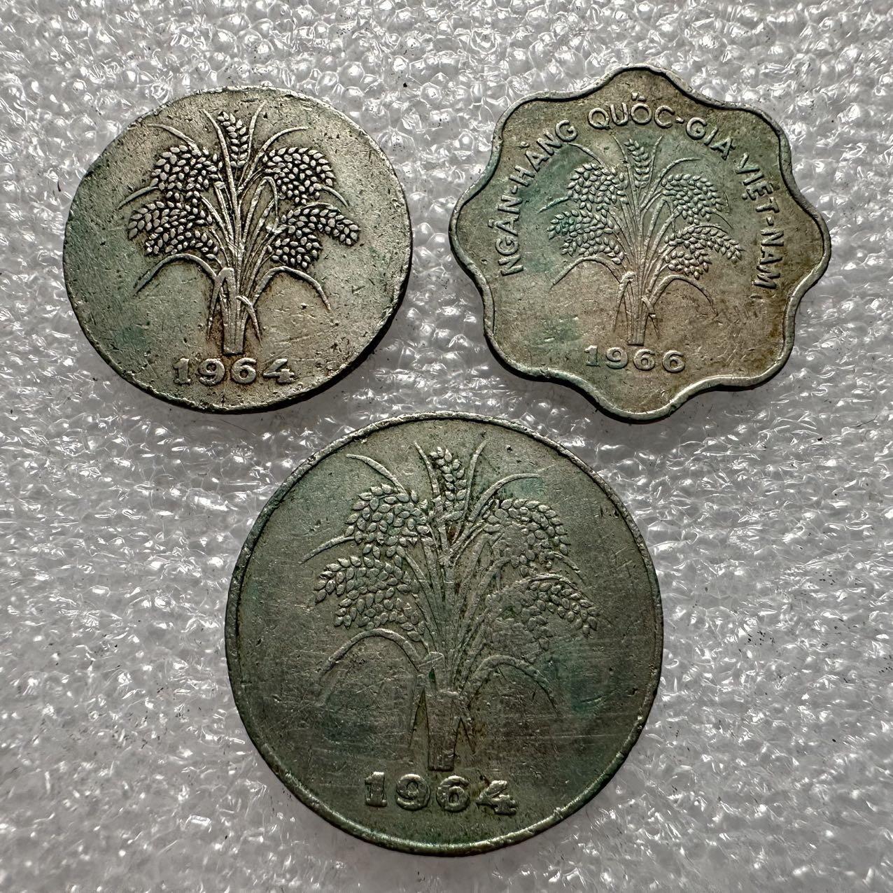 🌹外币初藏🌹🐯2025年第35场  每周二四六晚8️⃣点 接代拍 越南水稻版三枚